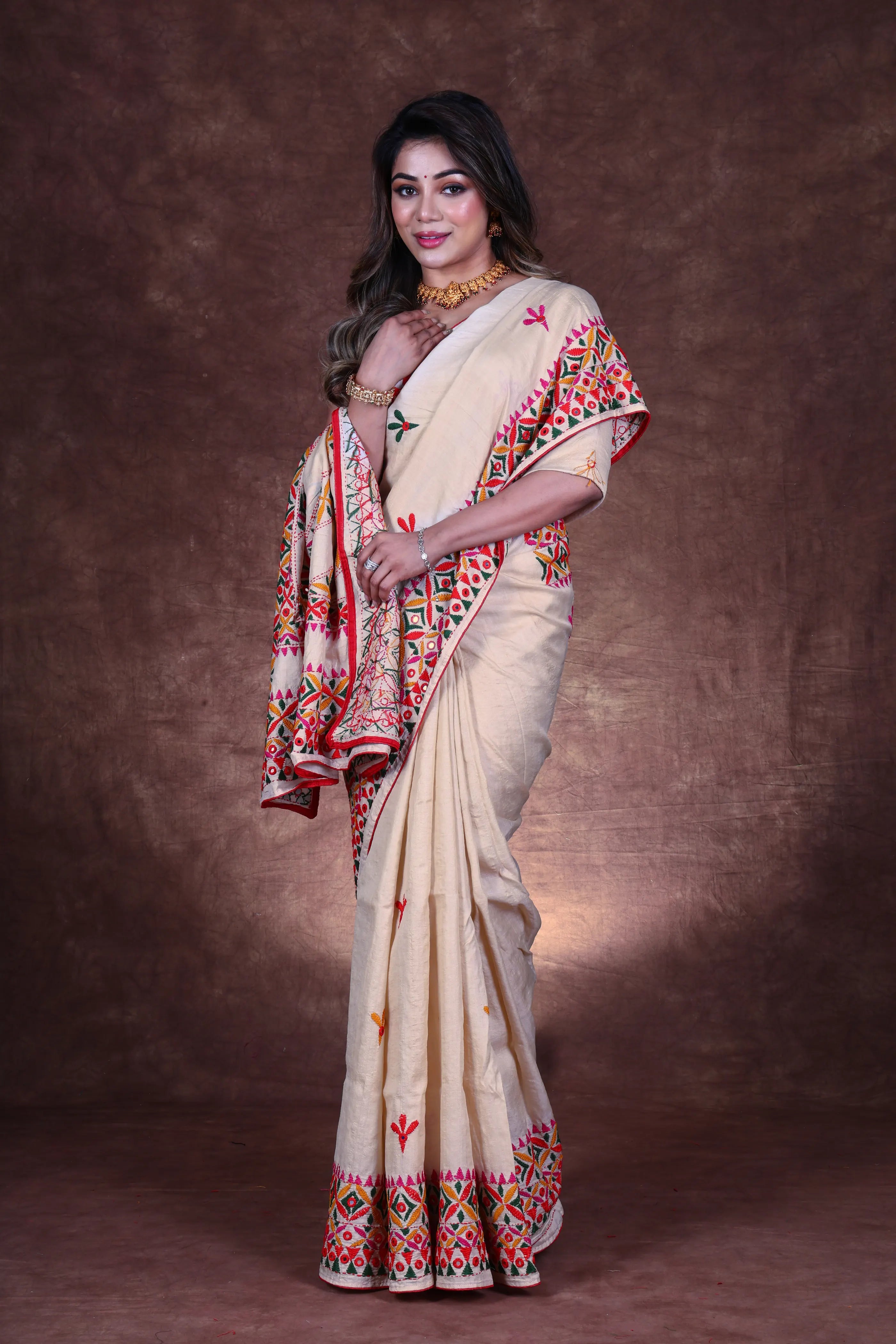 Cream Tussar Kathiyawadi Saree With Blouse Piece