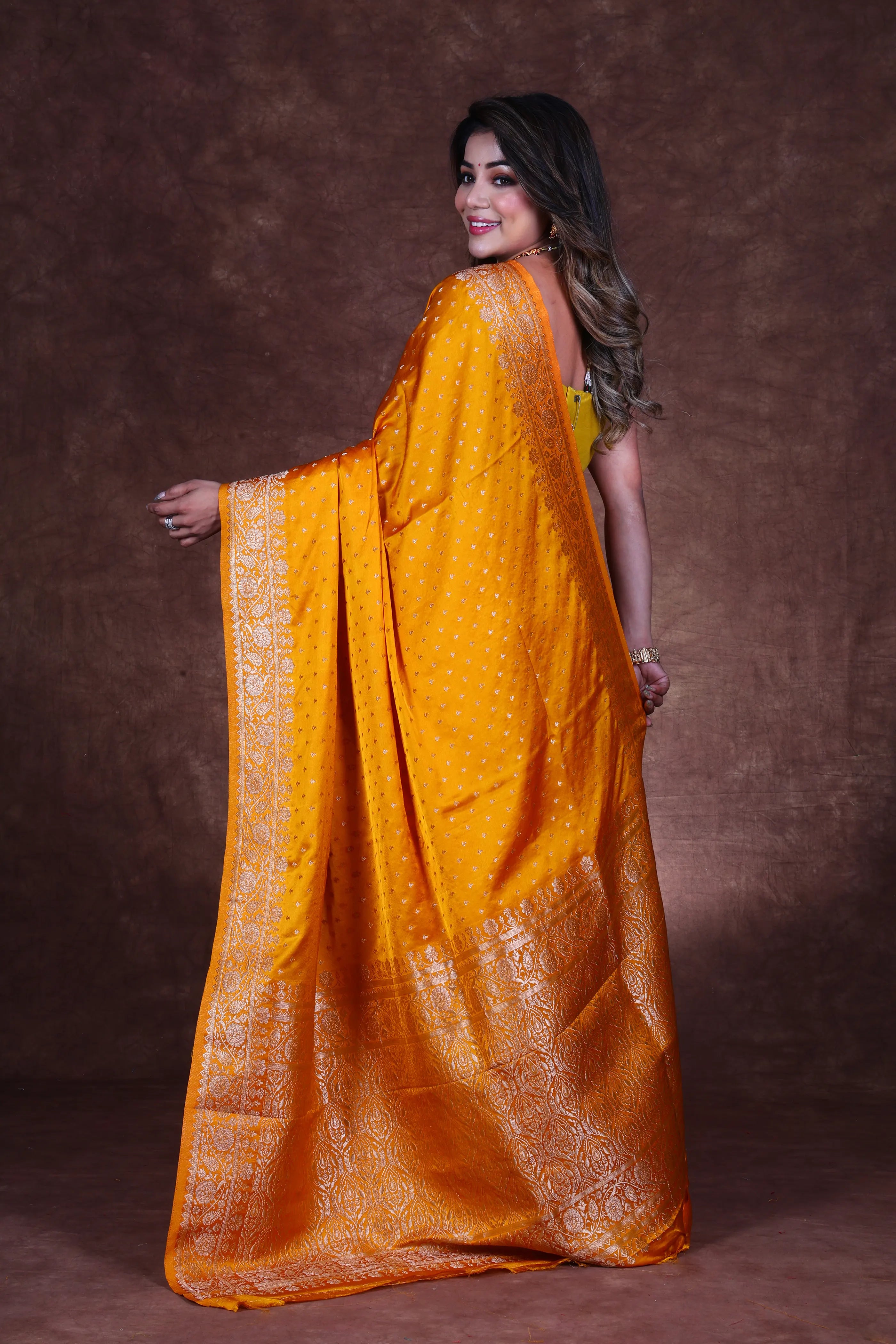 Mango Yellow Blended Crepe Banarasi Saree With Blouse Piece