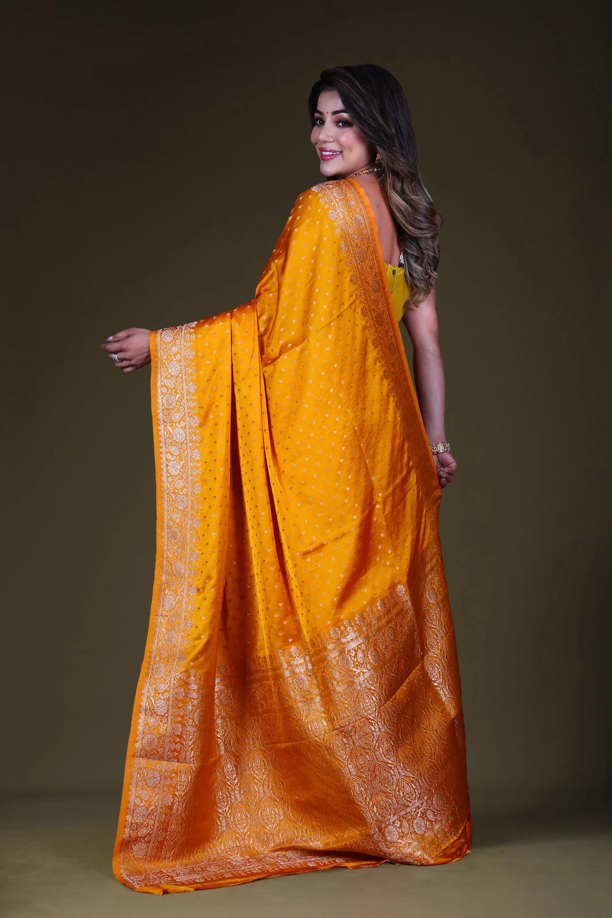 Mango Yellow Blended Crepe Banarasi Saree With Blouse Piece