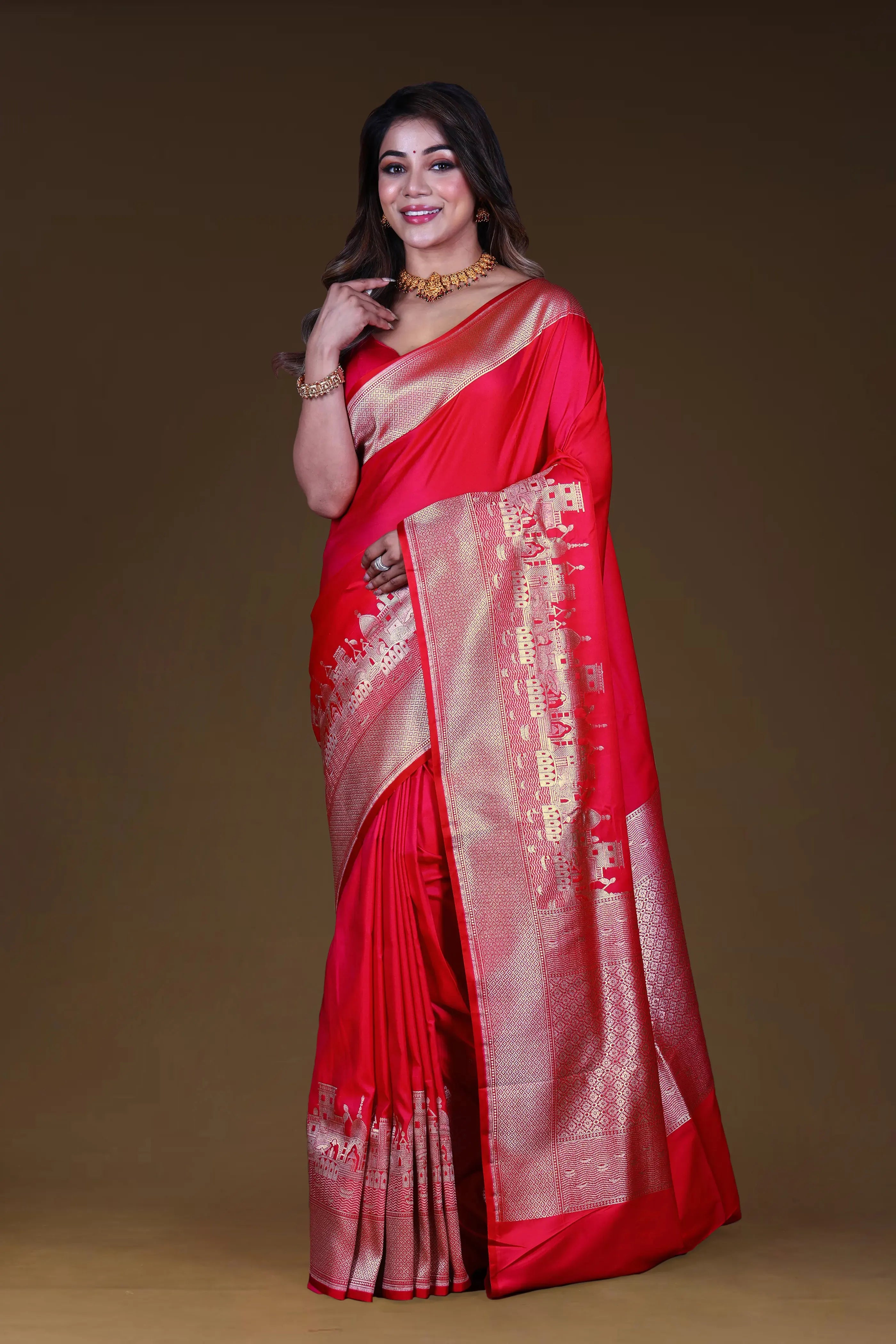 Rani Semi Ghat Katan Banarasi Saree With Blouse Piece
