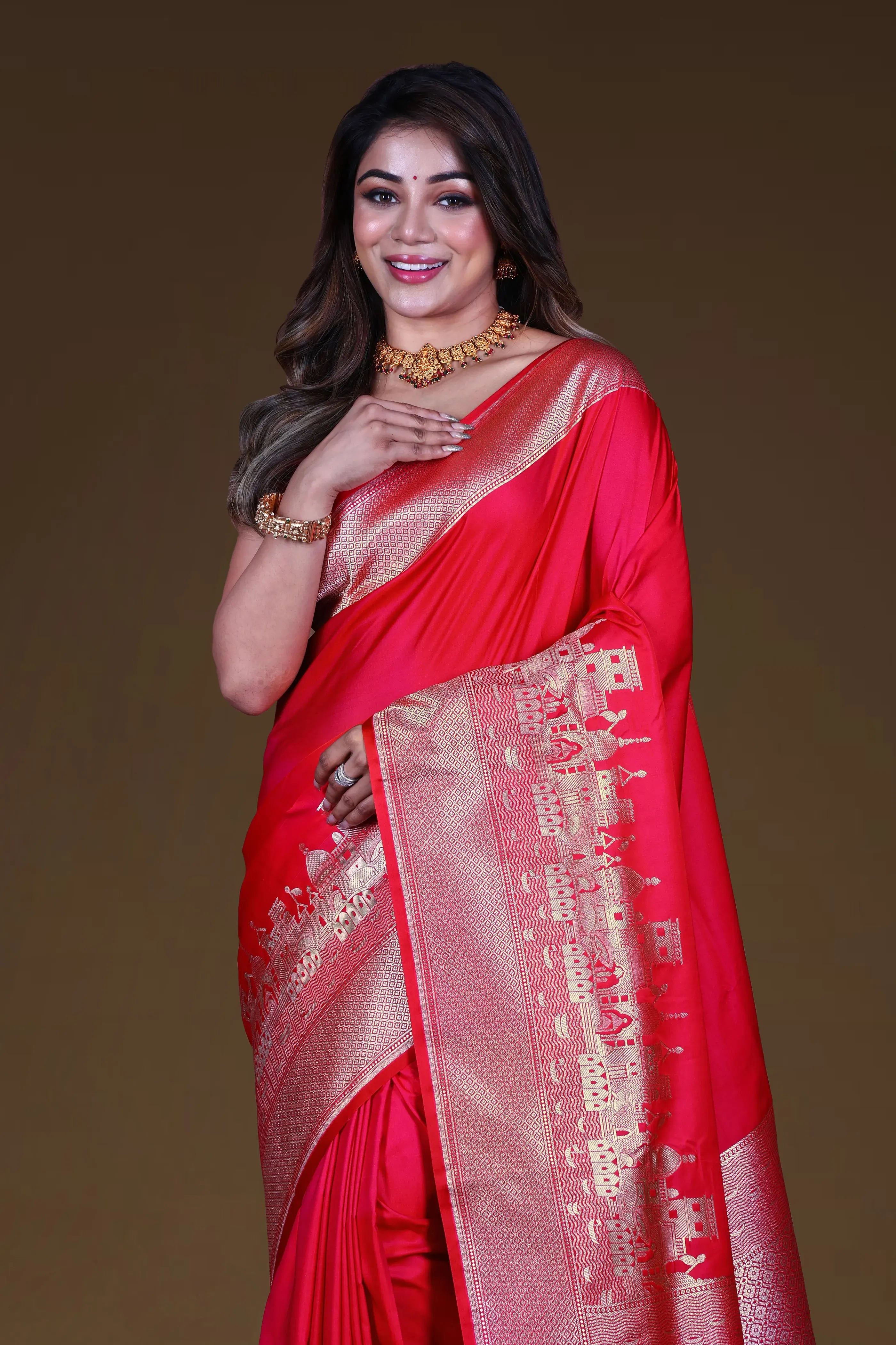 Rani Semi Ghat Katan Banarasi Saree With Blouse Piece