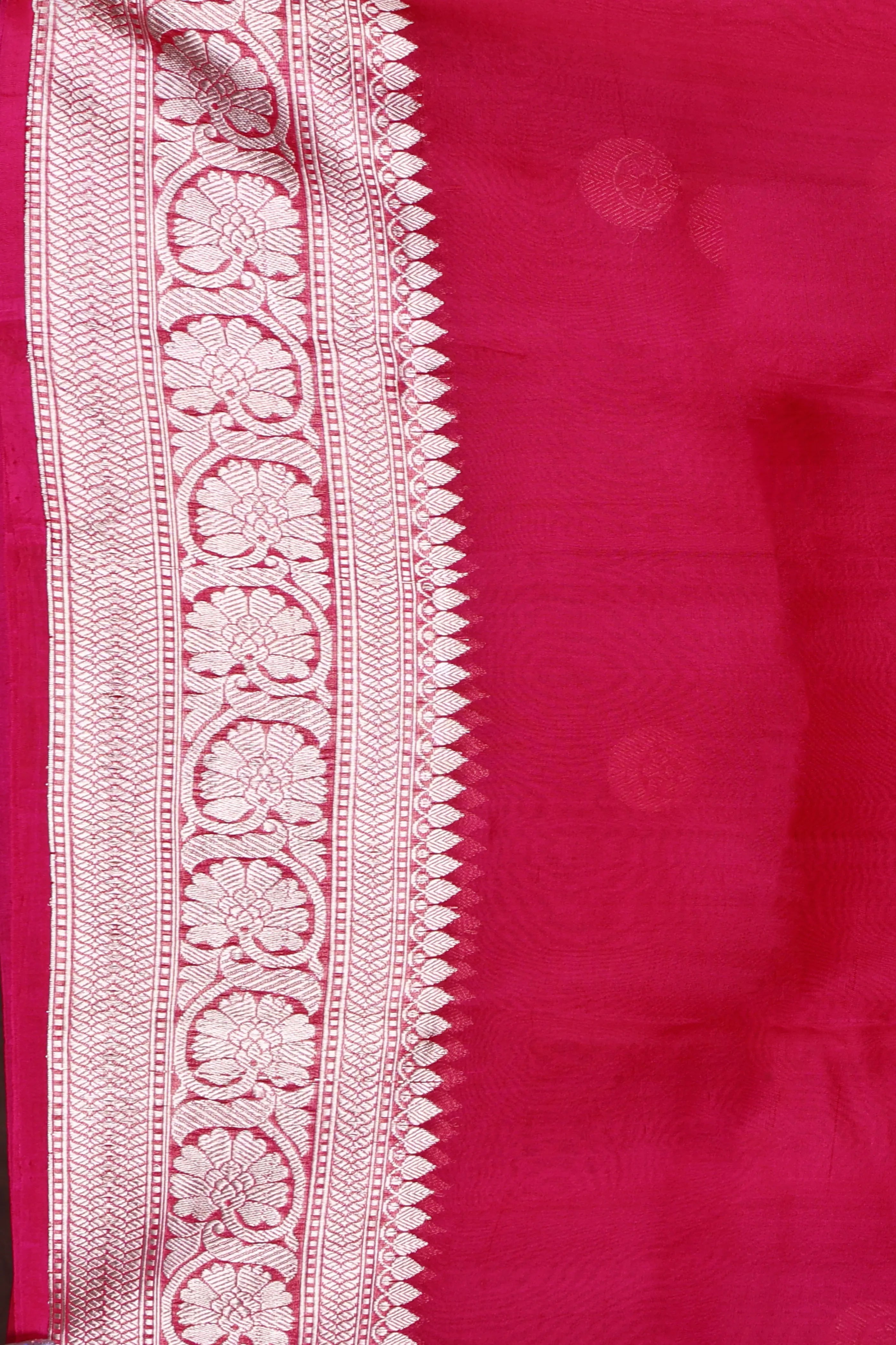 Rani Kora Banarasi Saree With Blouse Piece