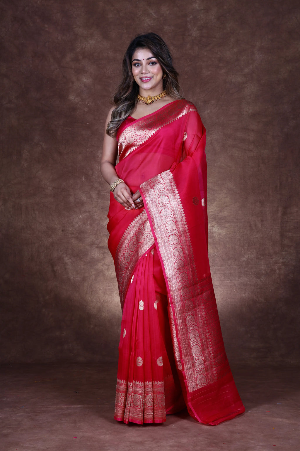 Rani Kora Banarasi Saree With Blouse Piece