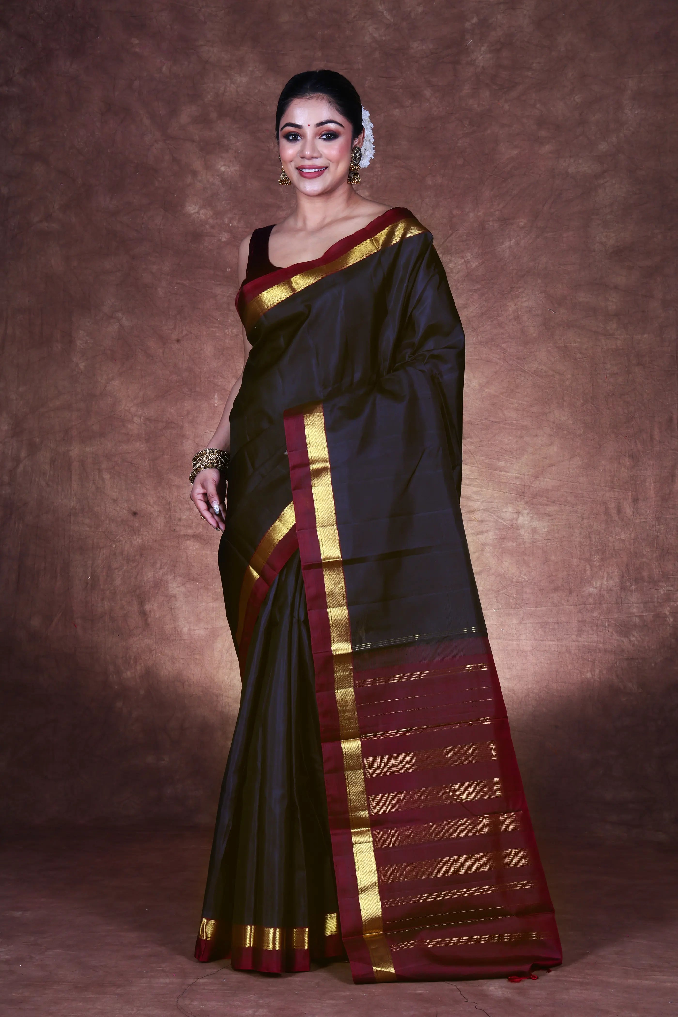 Black Silk Kanjivaram Saree With Blouse Piece