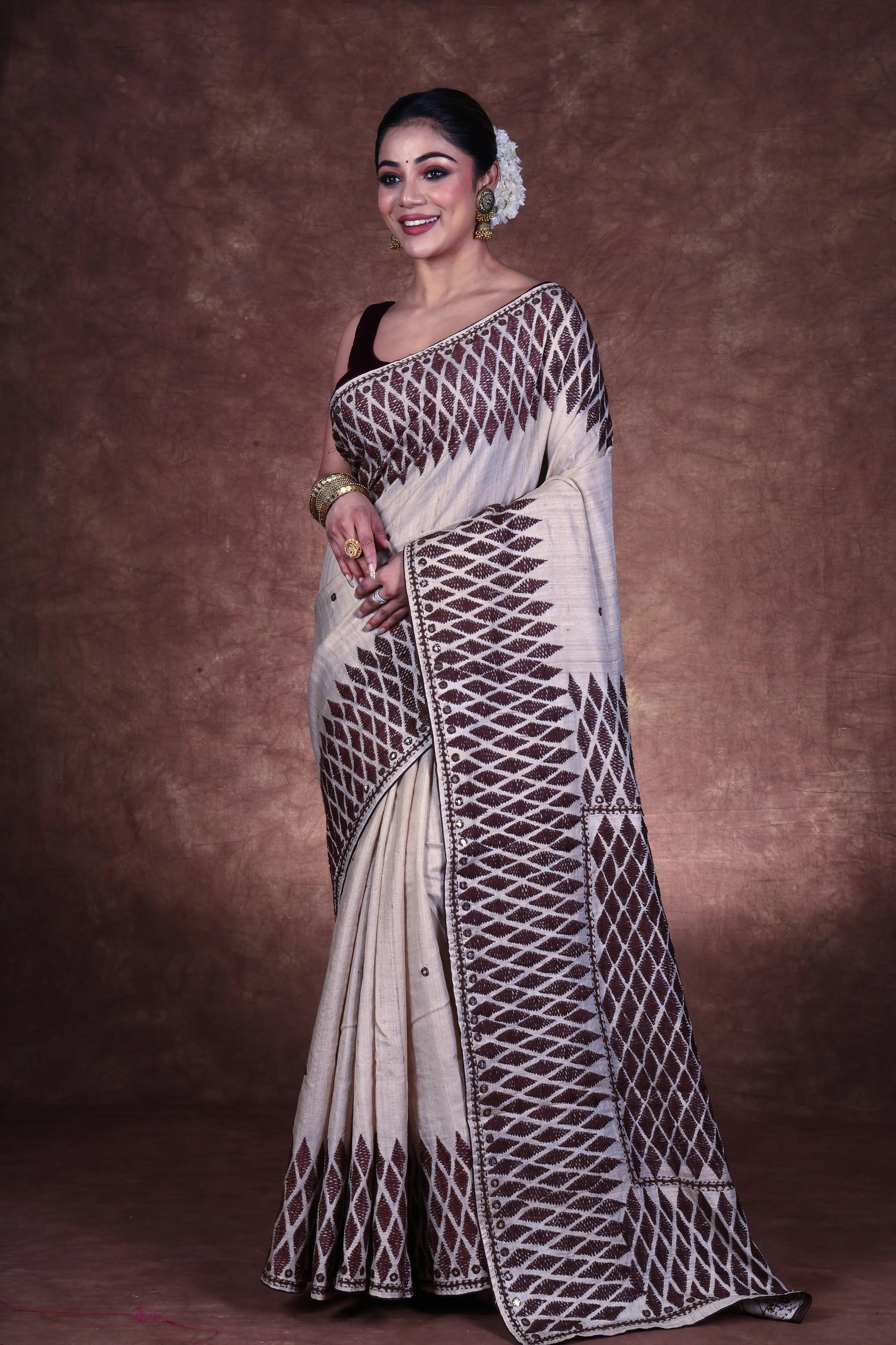 Beige Tussar Kathiyawadi Saree With Blouse Piece