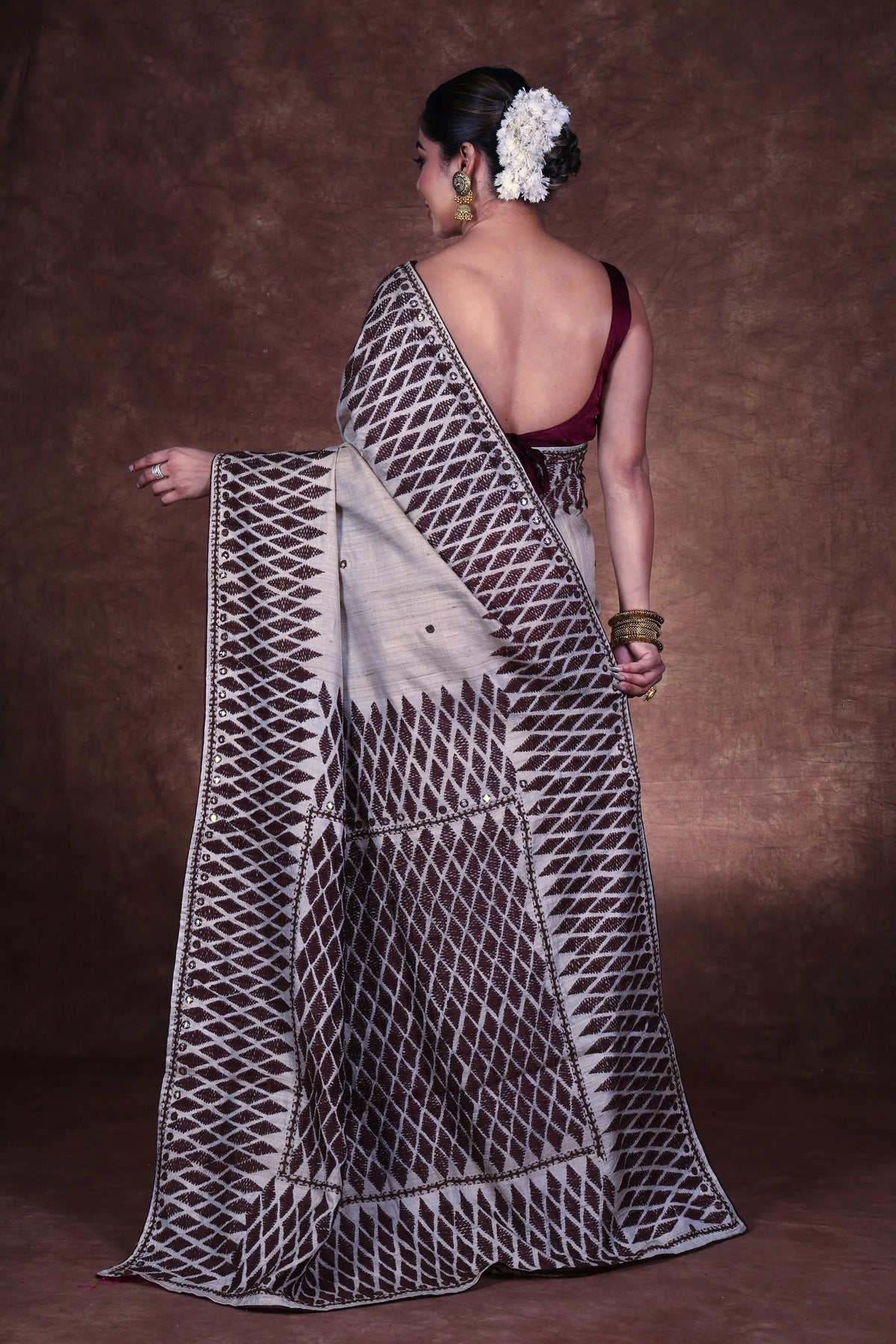 Beige Tussar Kathiyawadi Saree With Blouse Piece