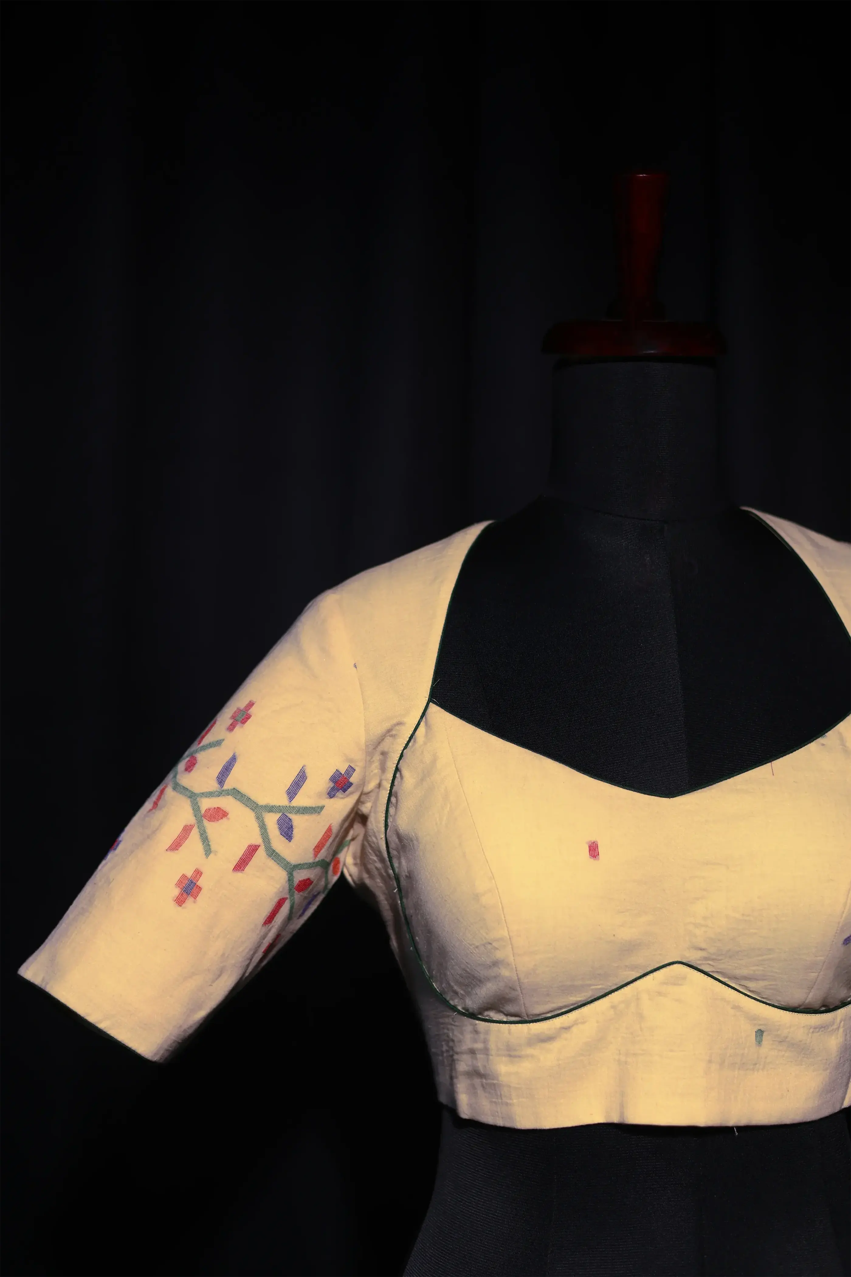 Cream Cotton Blouse For Women Jamdani Style Weddingwear