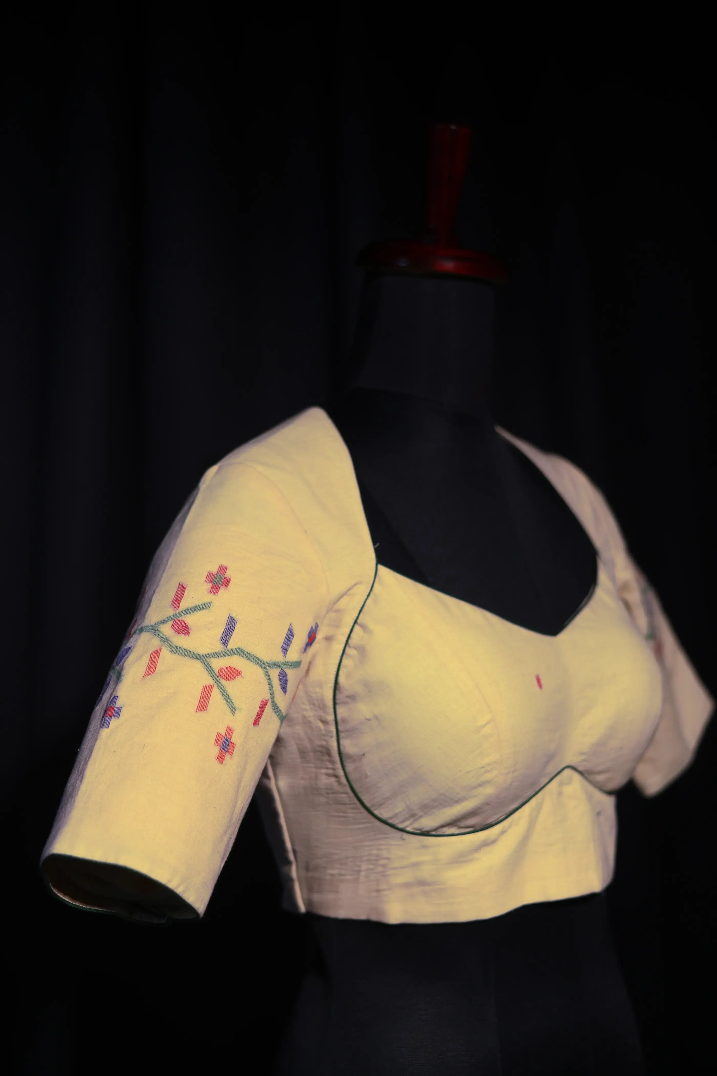 Cream Cotton Blouse For Women Jamdani Style Weddingwear