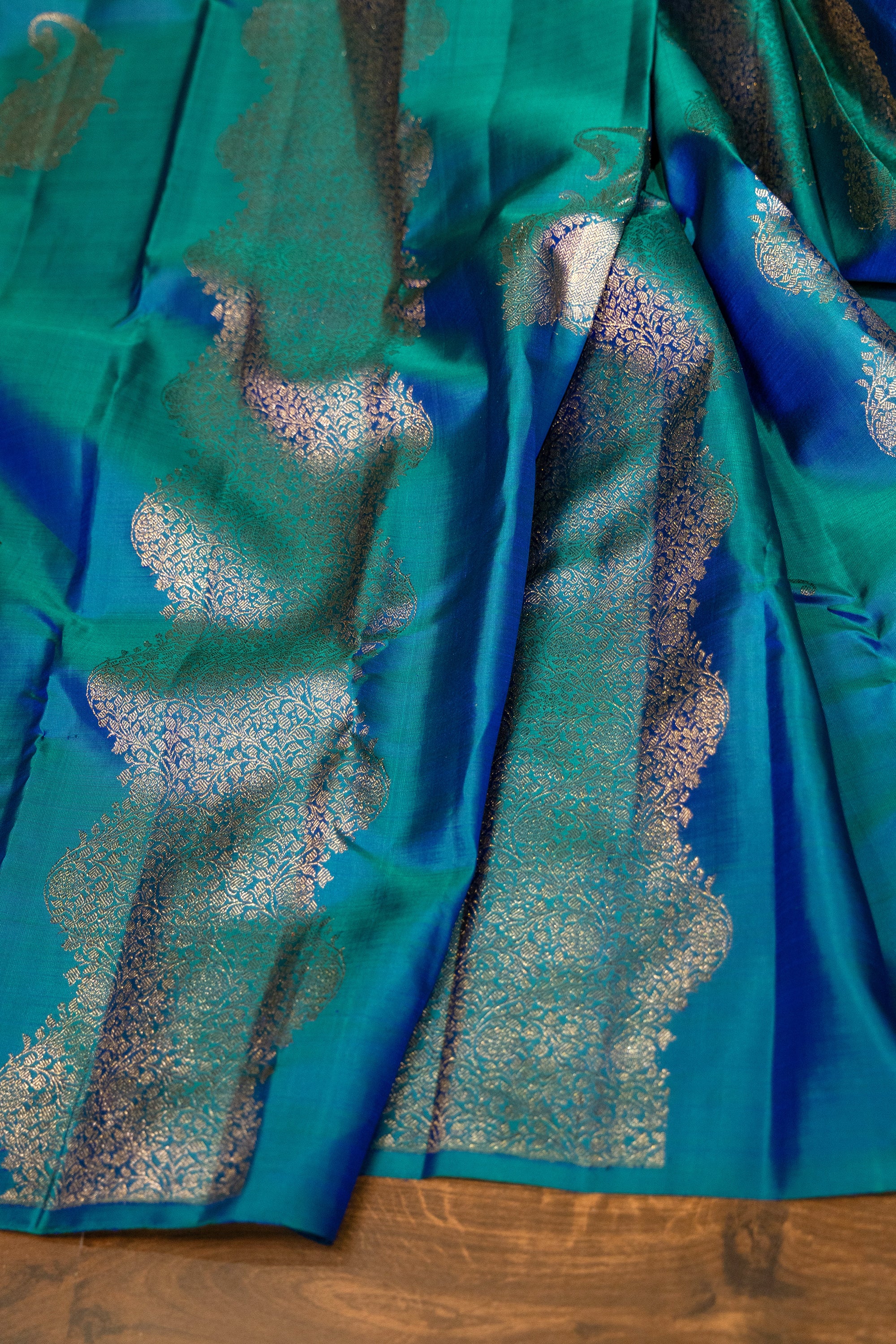 Dual Tone Silk Kanjivaram
