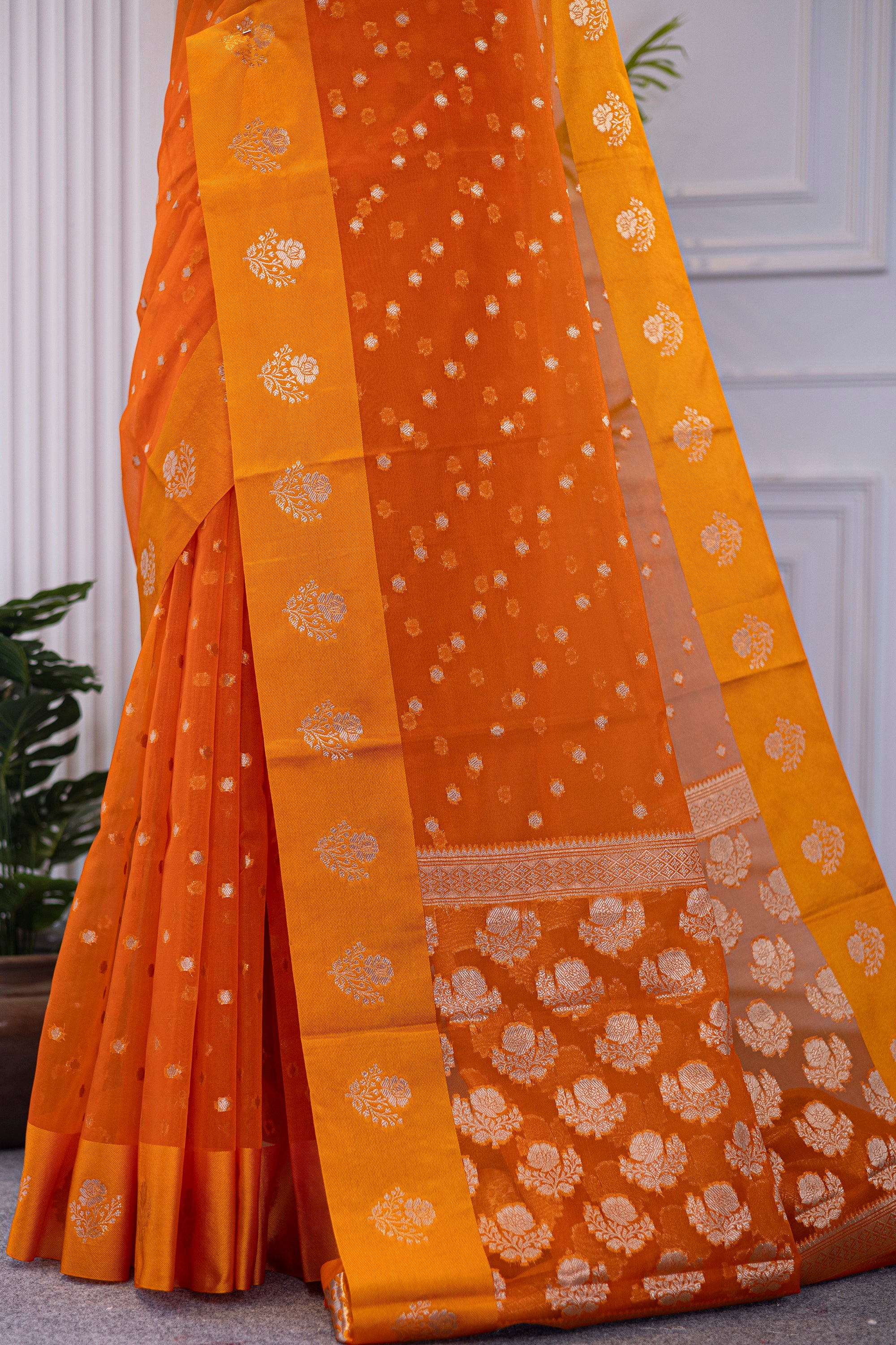 Semi Kora Banarasi