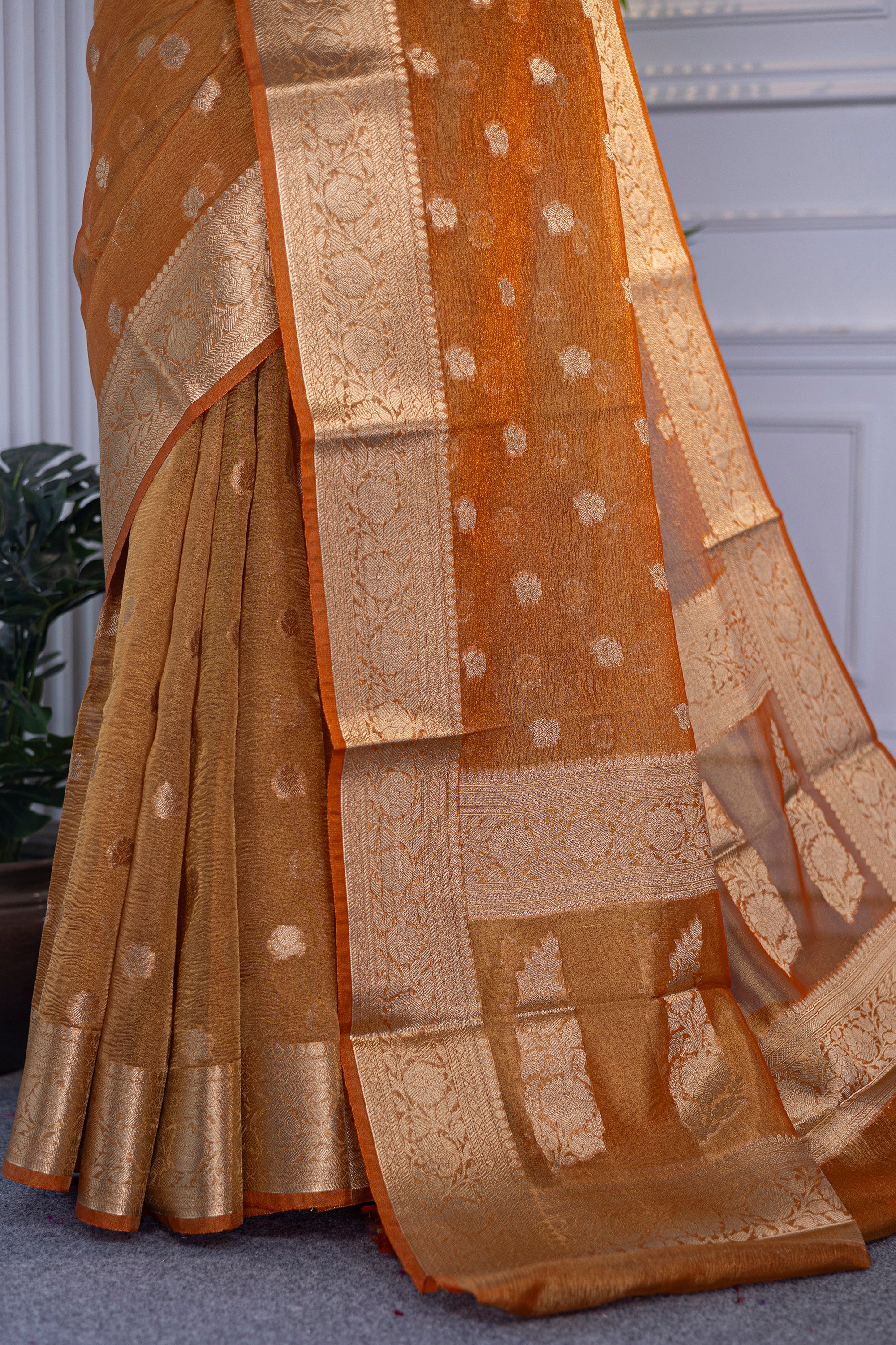 Crush Tissue Banarasi