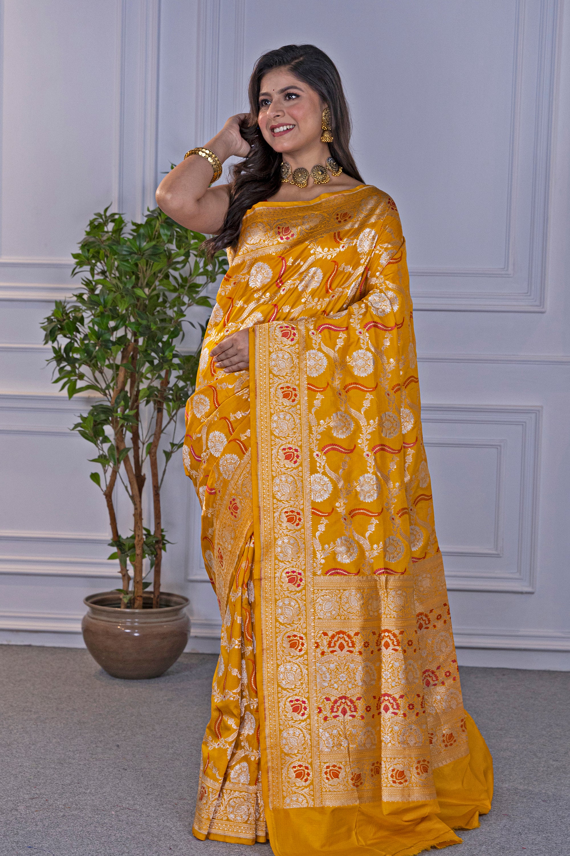 Jaal Meena Katan Banarasi