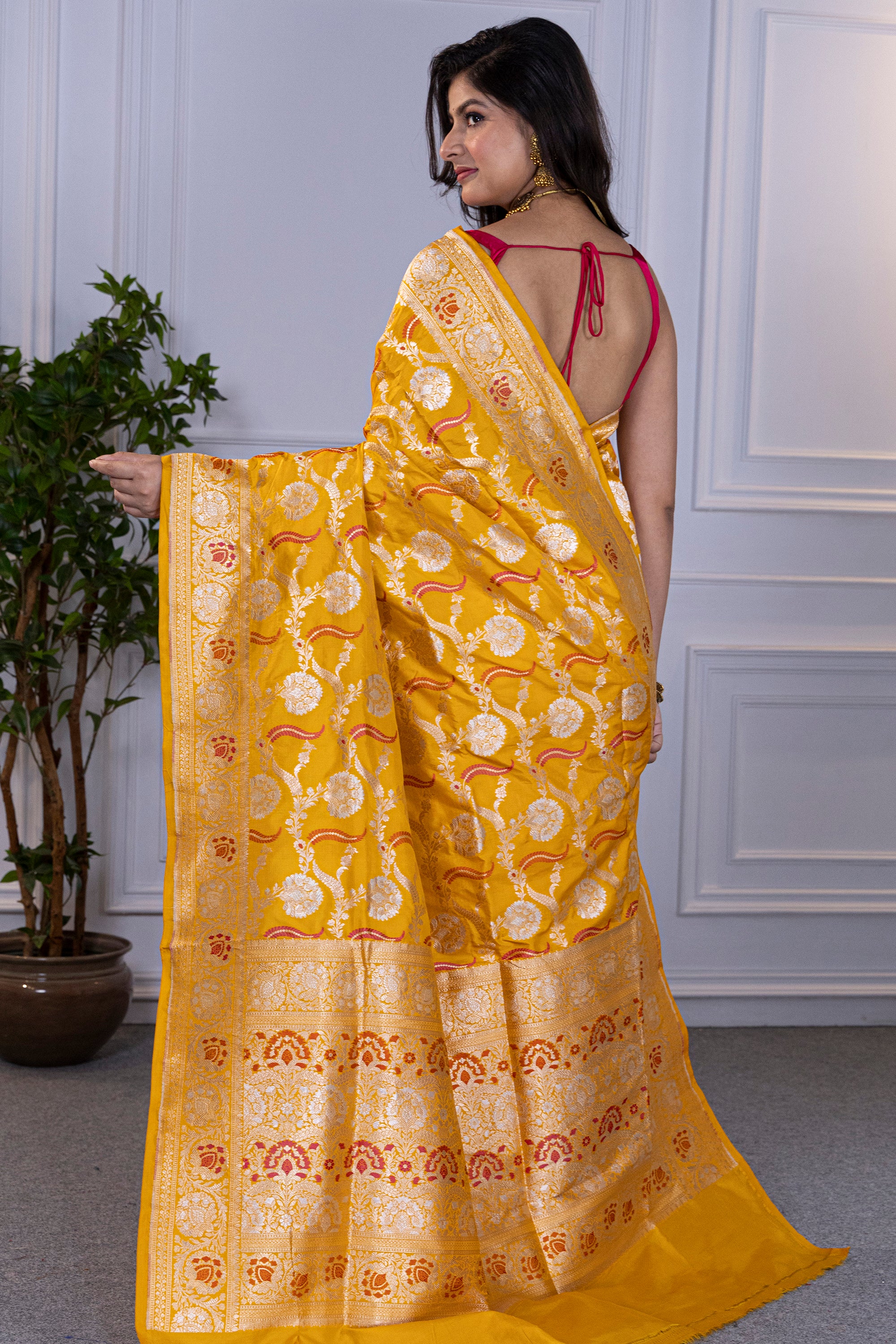 Jaal Meena Katan Banarasi