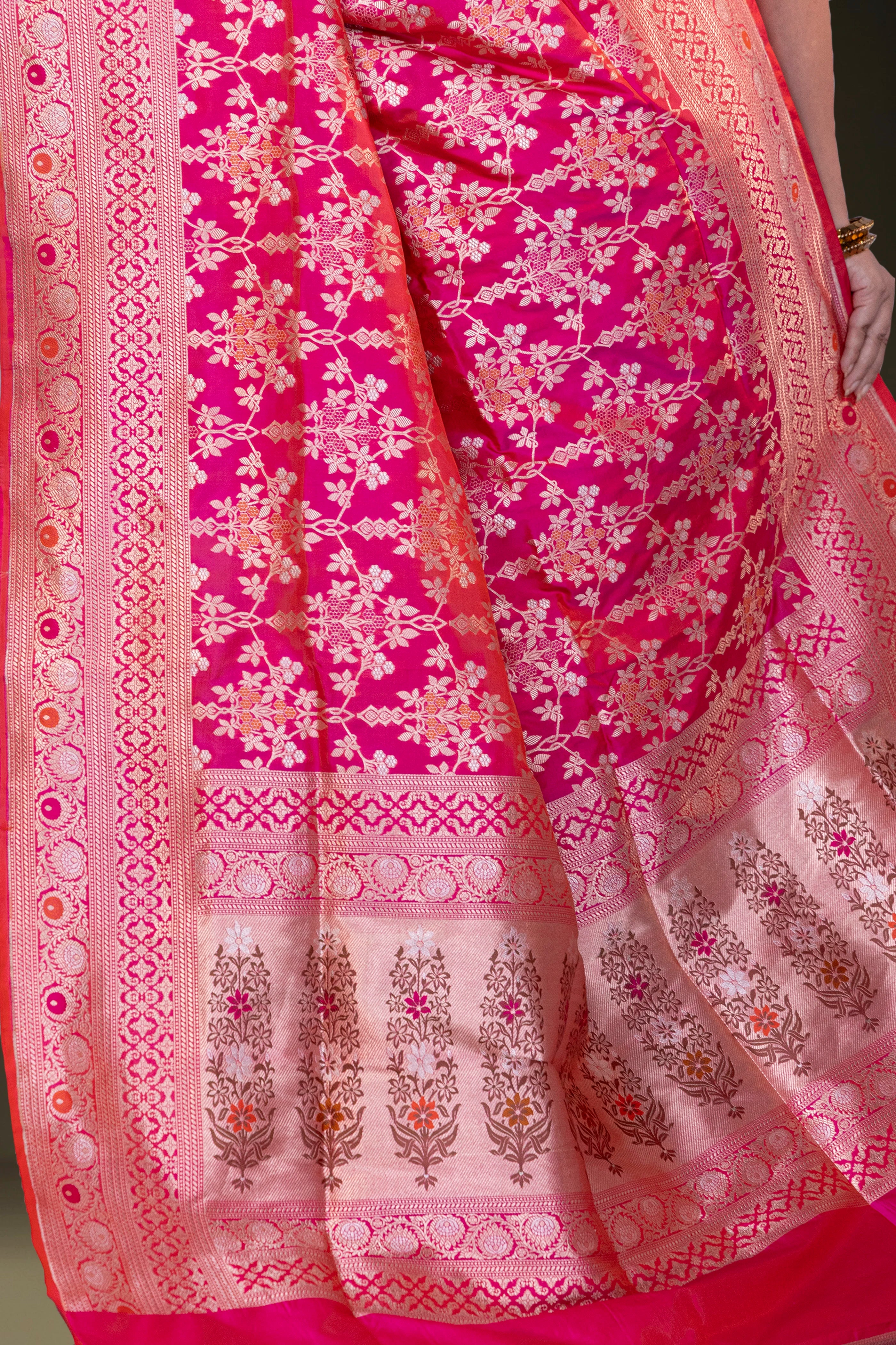 Jaal Katan Banarasi
