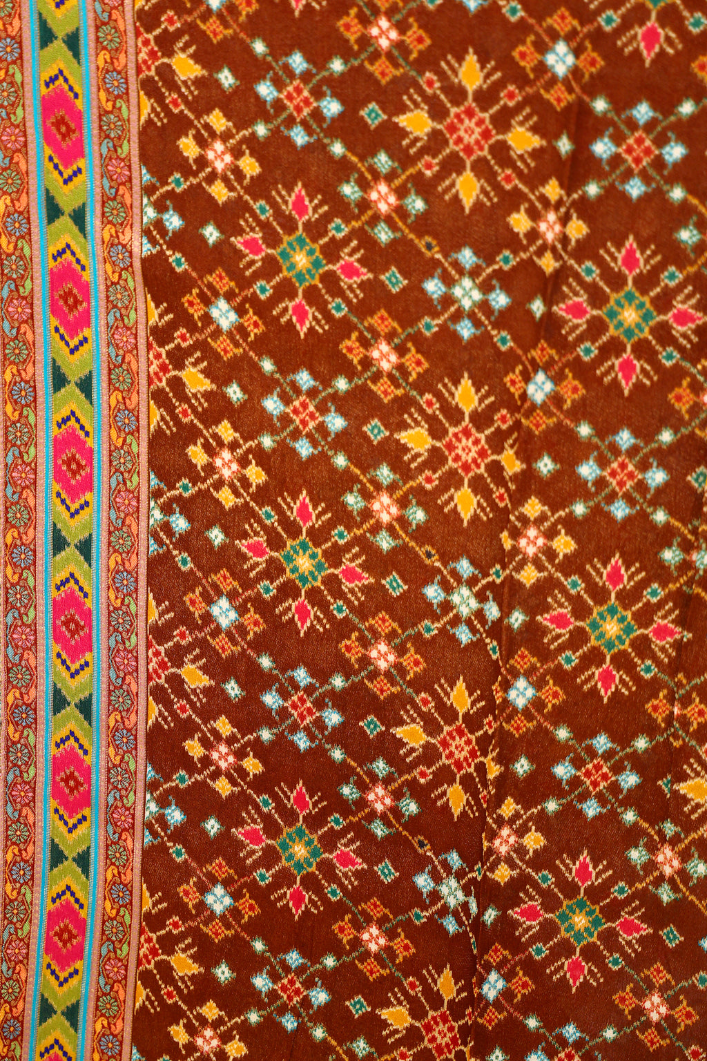 Semi Patola