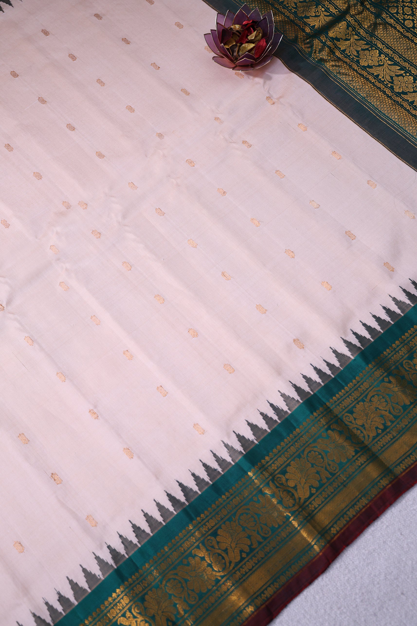 Silk Gadwal