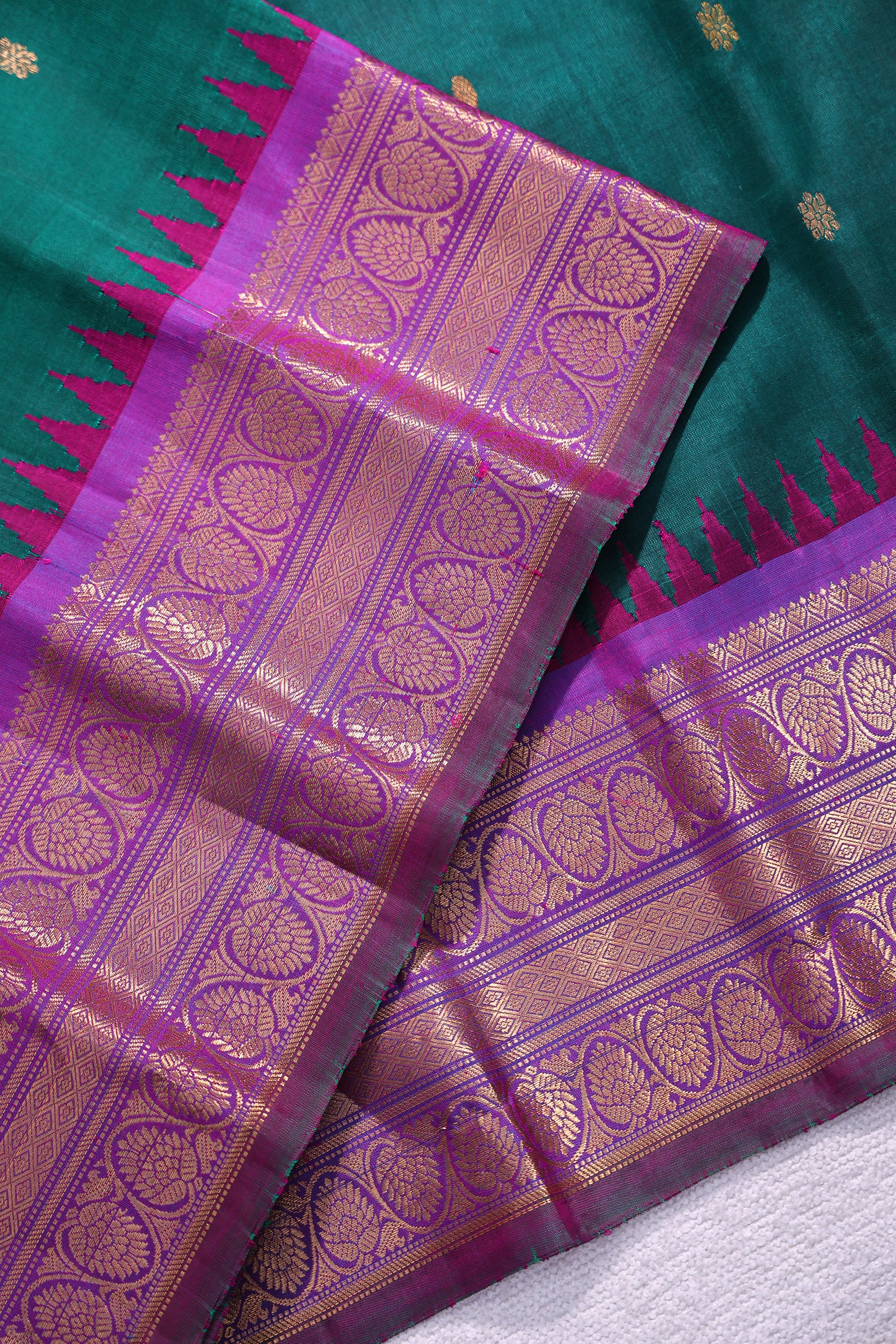 Silk Gadwal