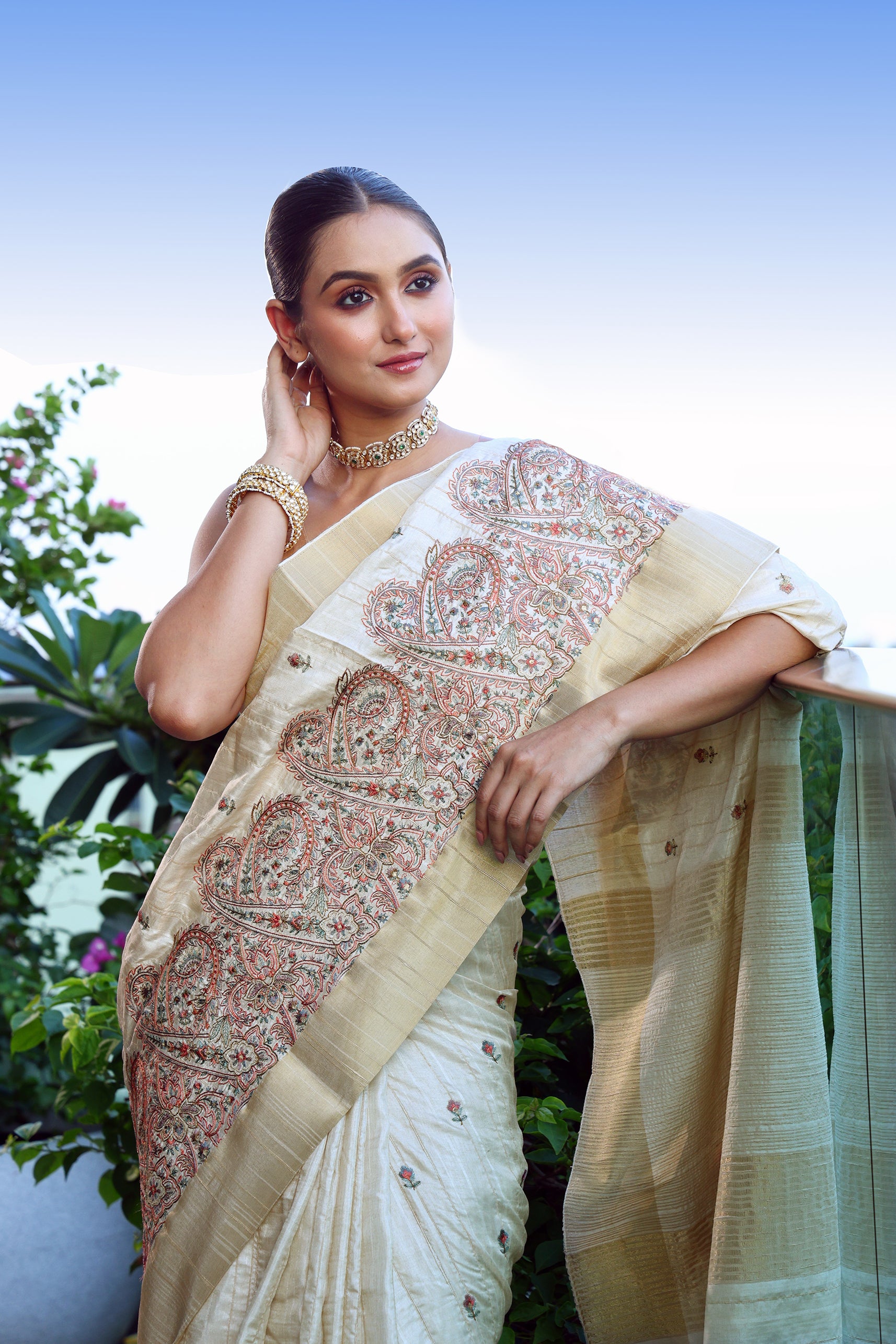 Semi Tussar