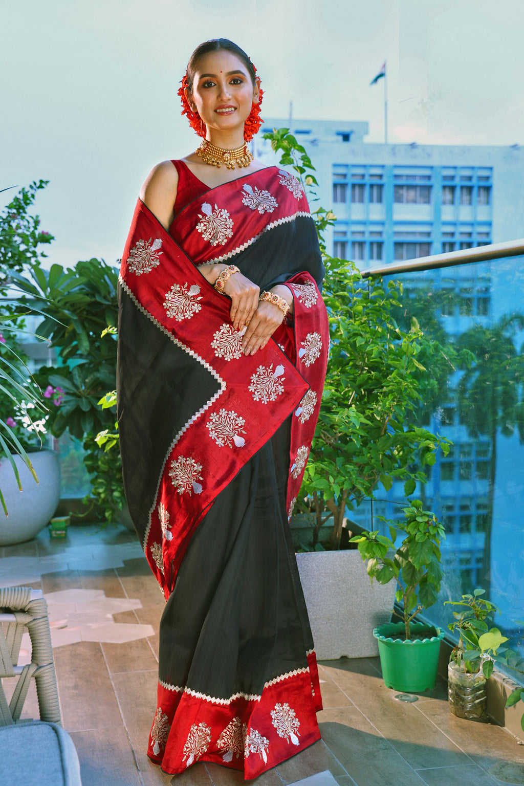 Semi Tussar