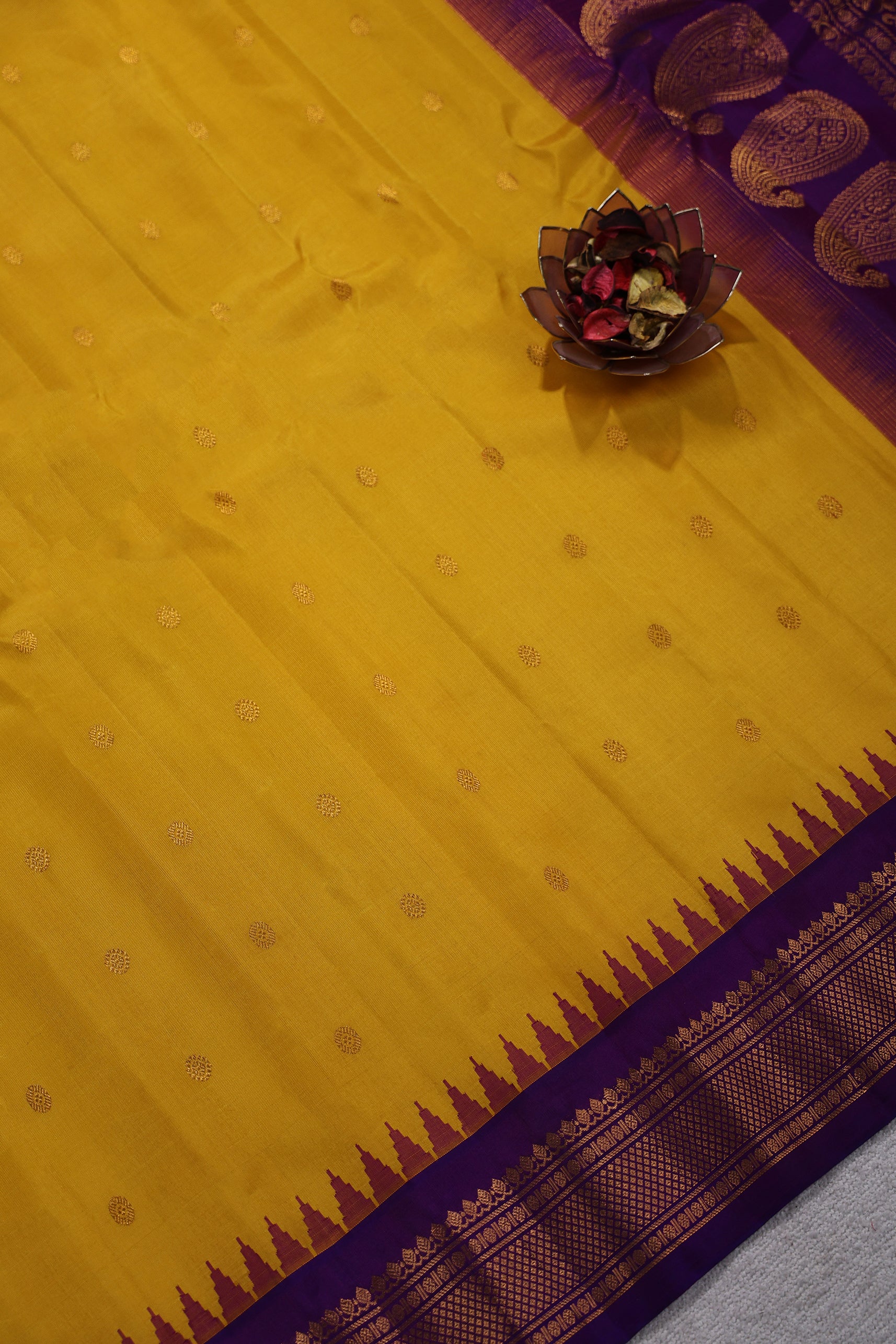 Silk Gadwal