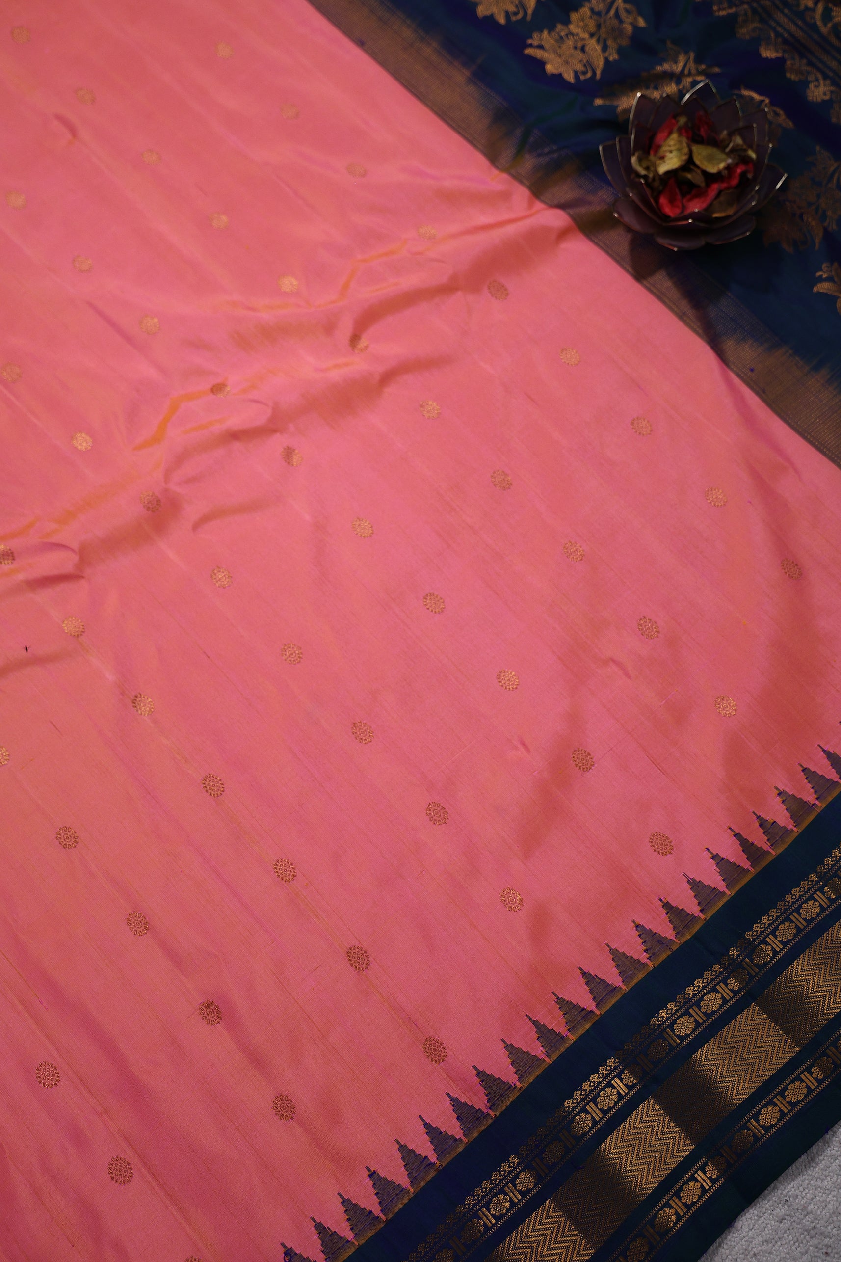 Silk Gadwal