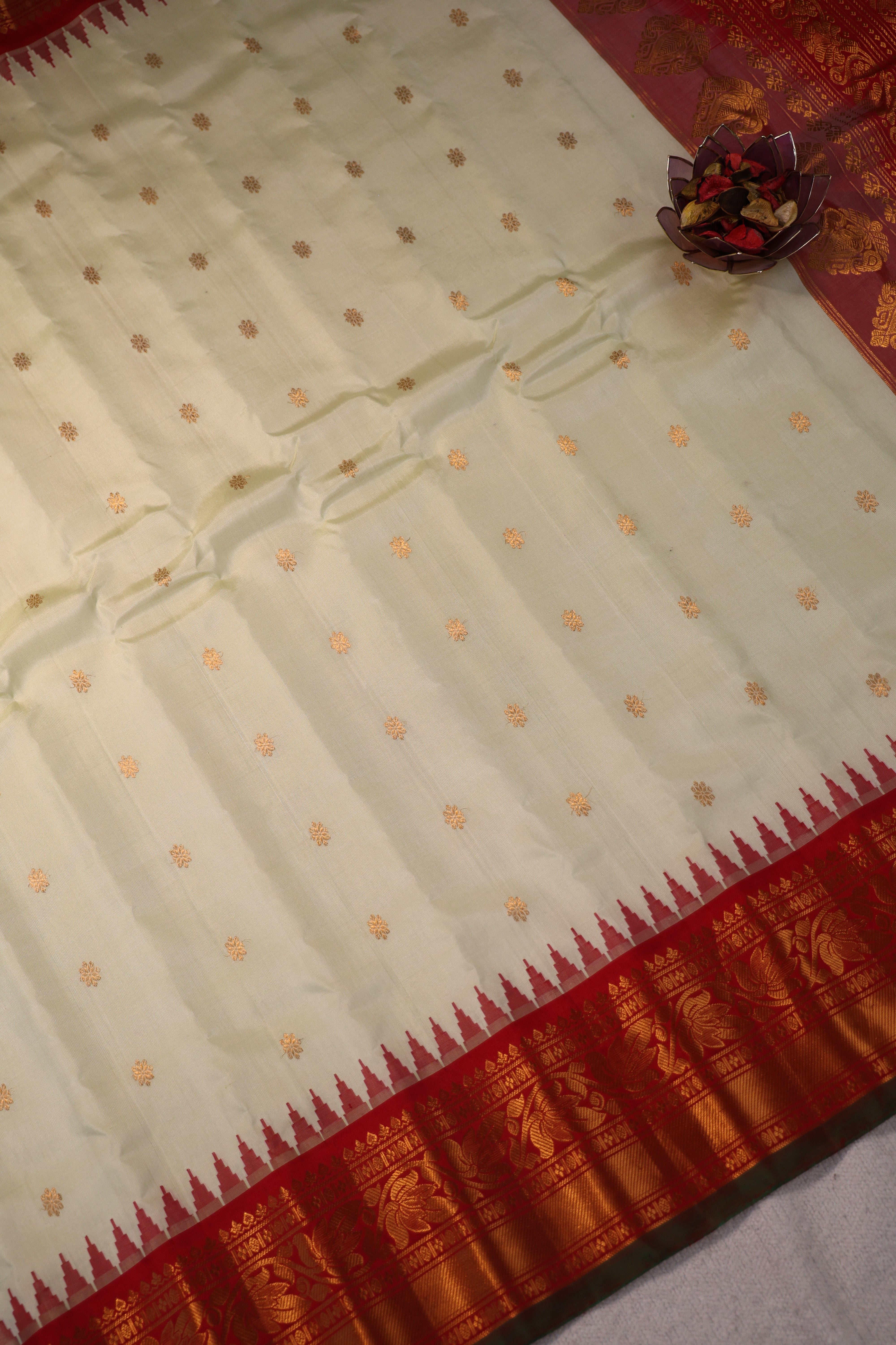 Silk Gadwal