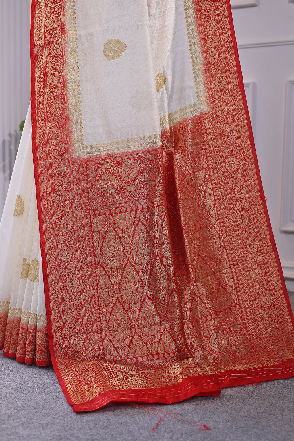 Linen Banarasi