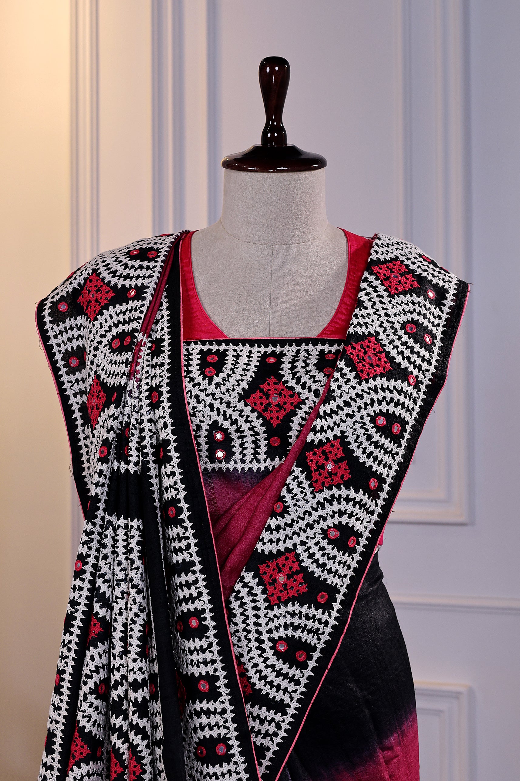 Tussar Hand Gujarati