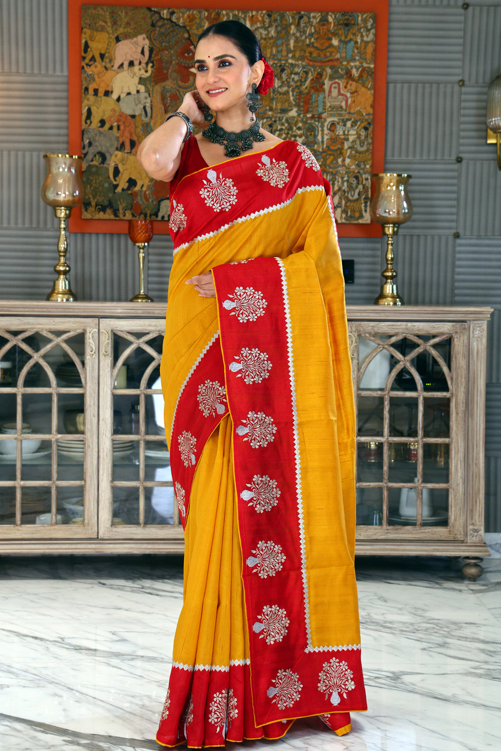 Semi Tussar