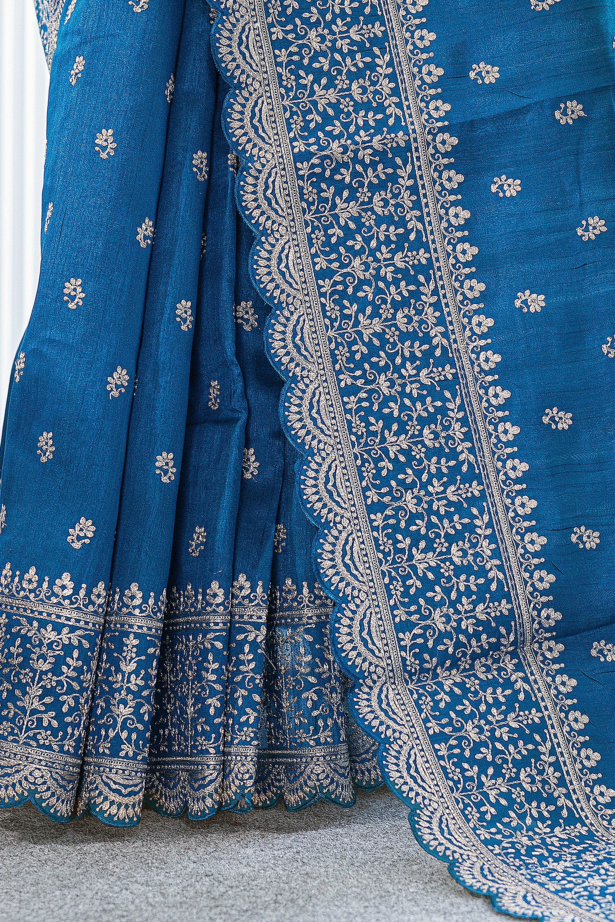 Semi Tussar Pita Zari Work