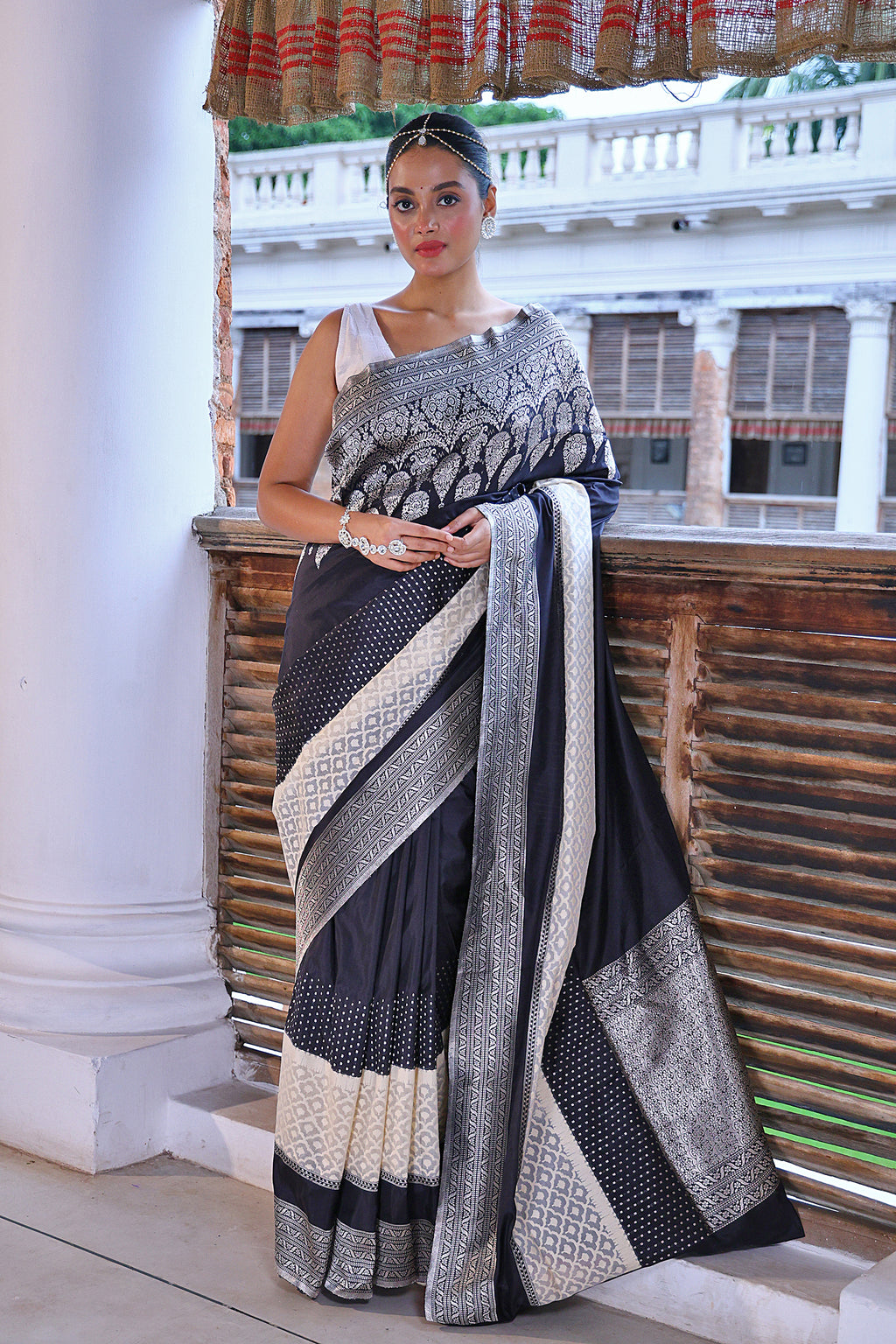 Exclusive Katan Kora Banarasi