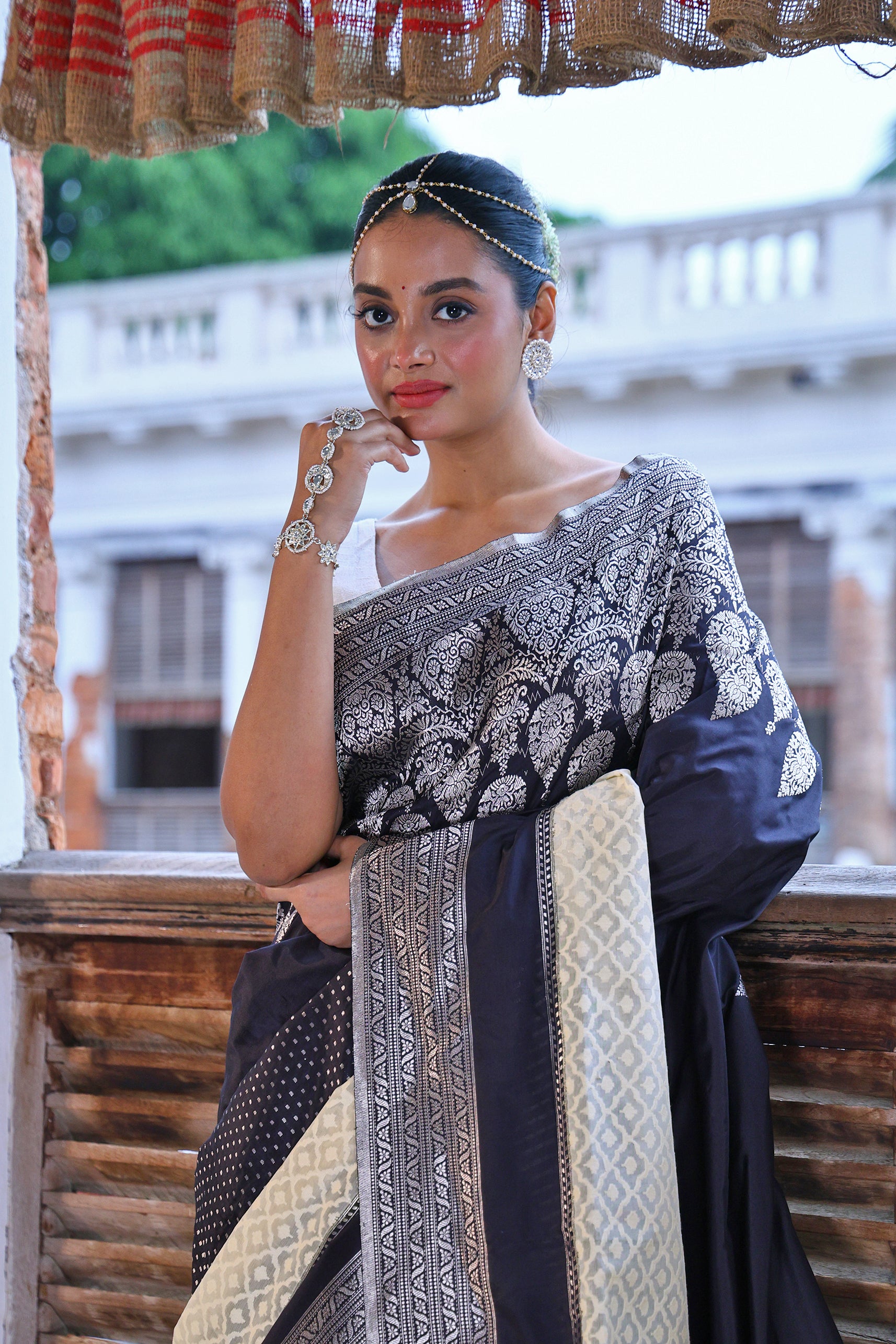 Exclusive Katan Kora Banarasi