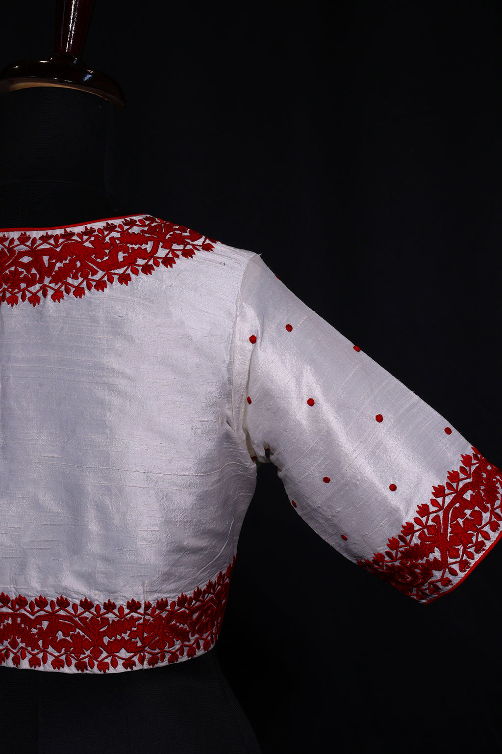 Raw Silk Jamdani Embroidery