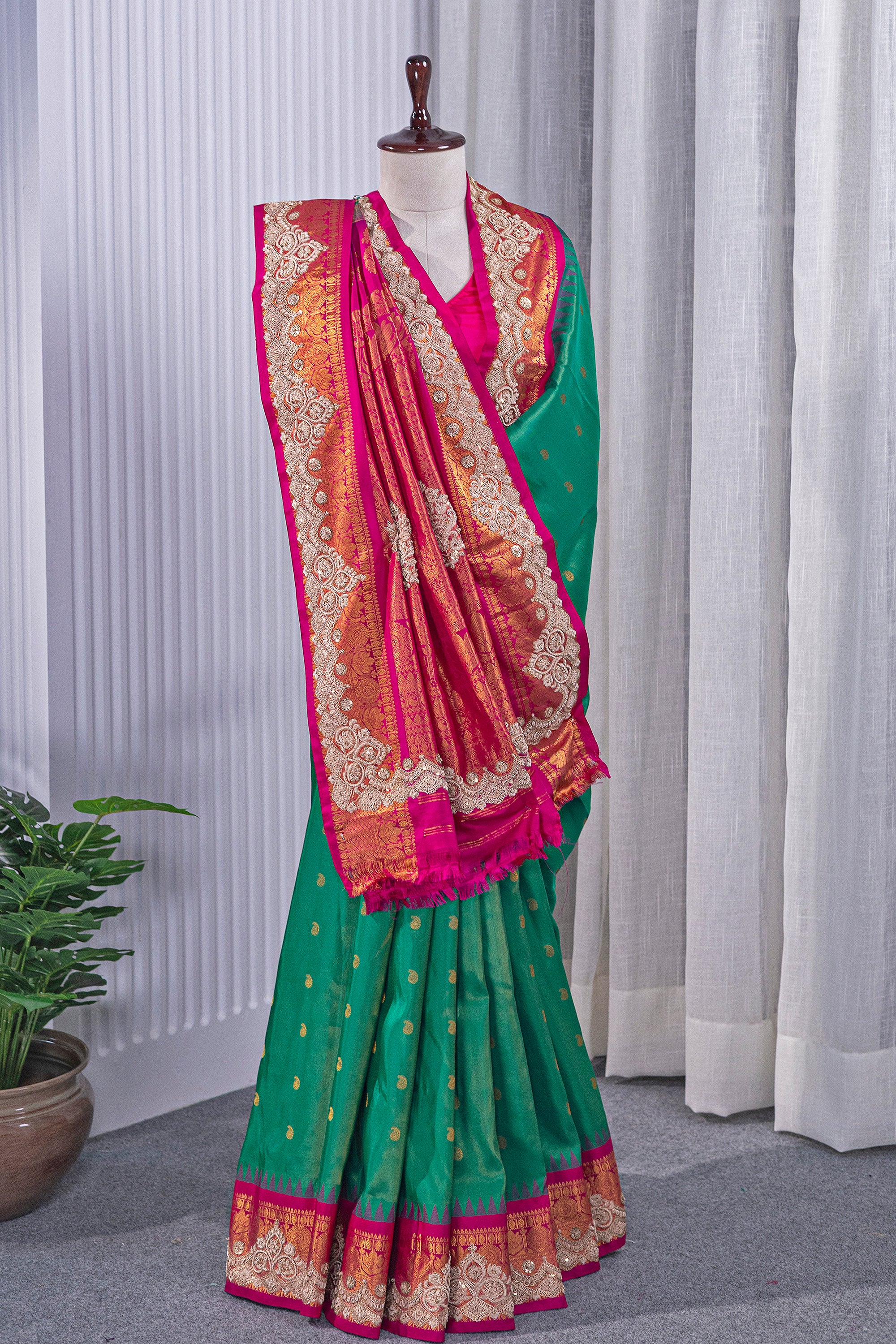 Exclusive Tissue Gadwal Zardosi Work