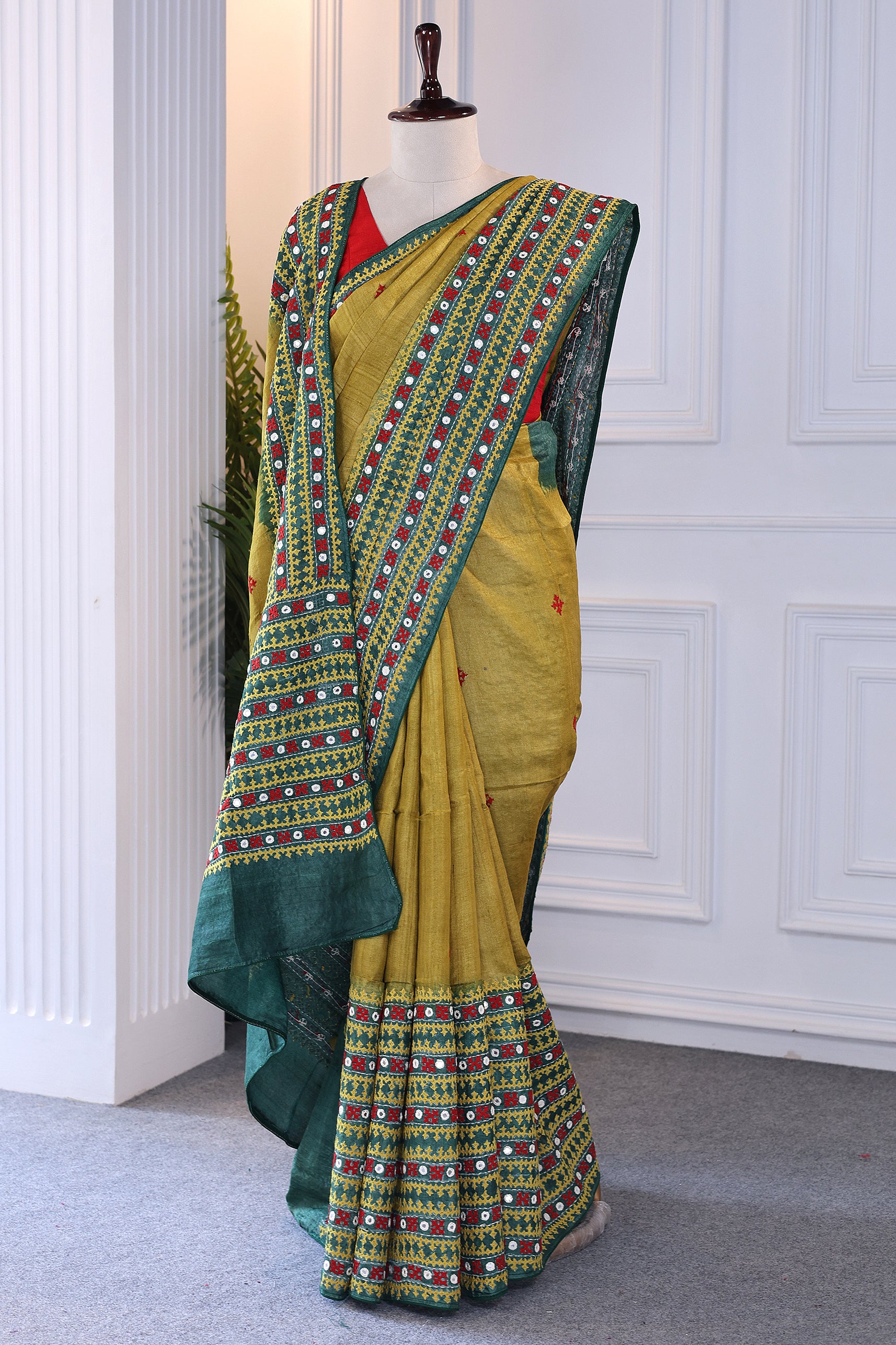 Tussar Hand Gujarati