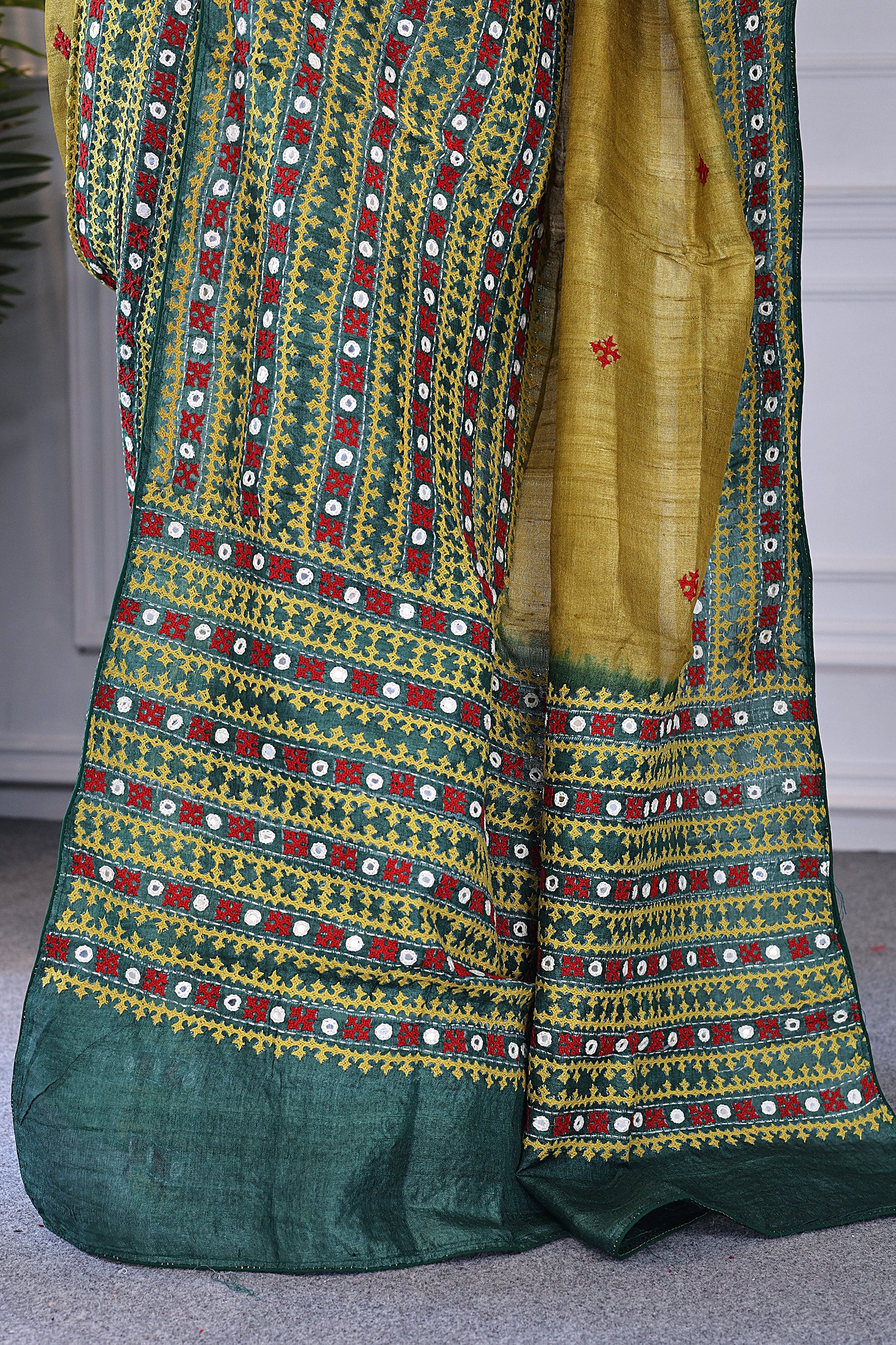 Tussar Hand Gujarati