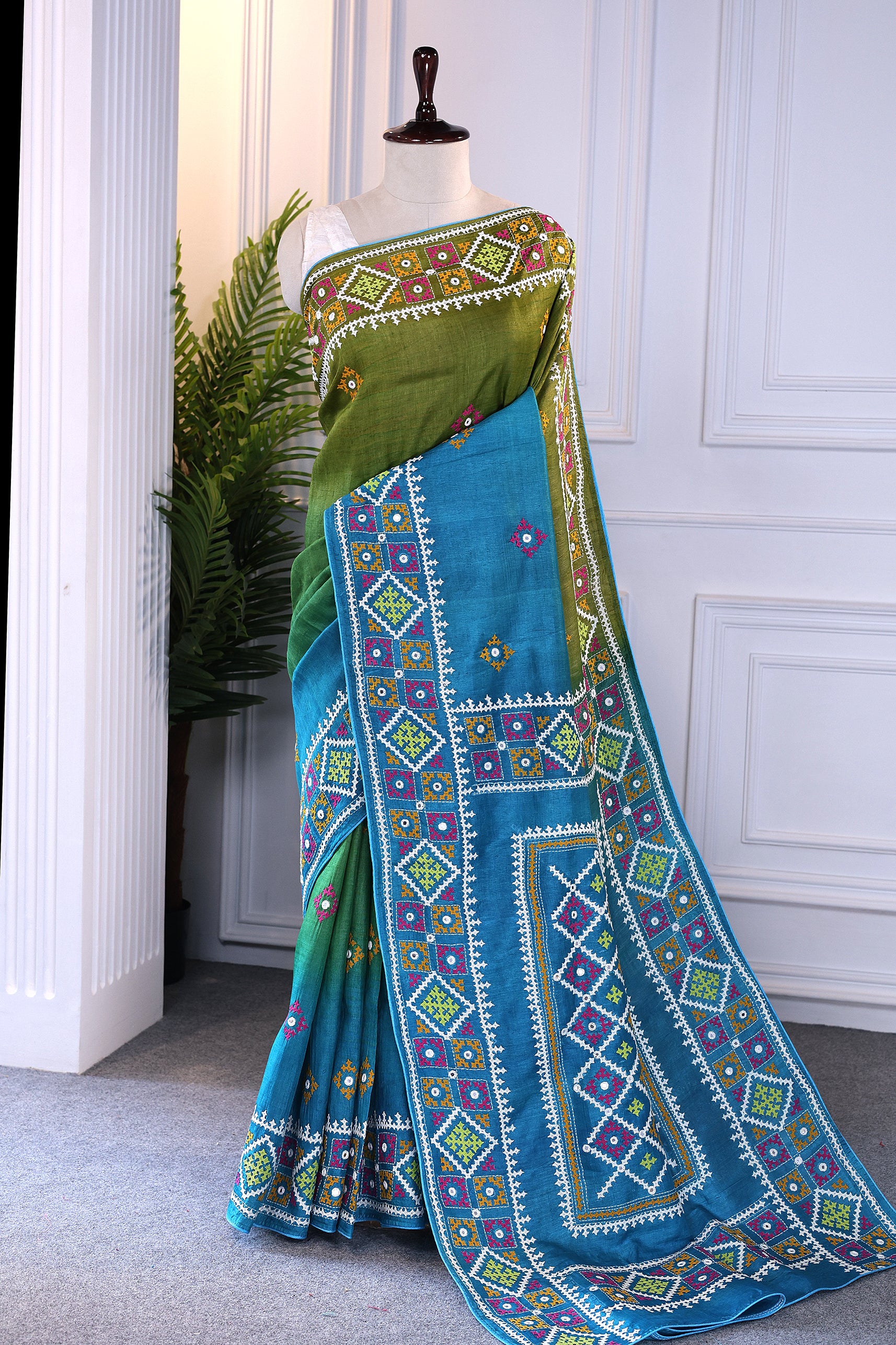 Tussar Hand Gujarati