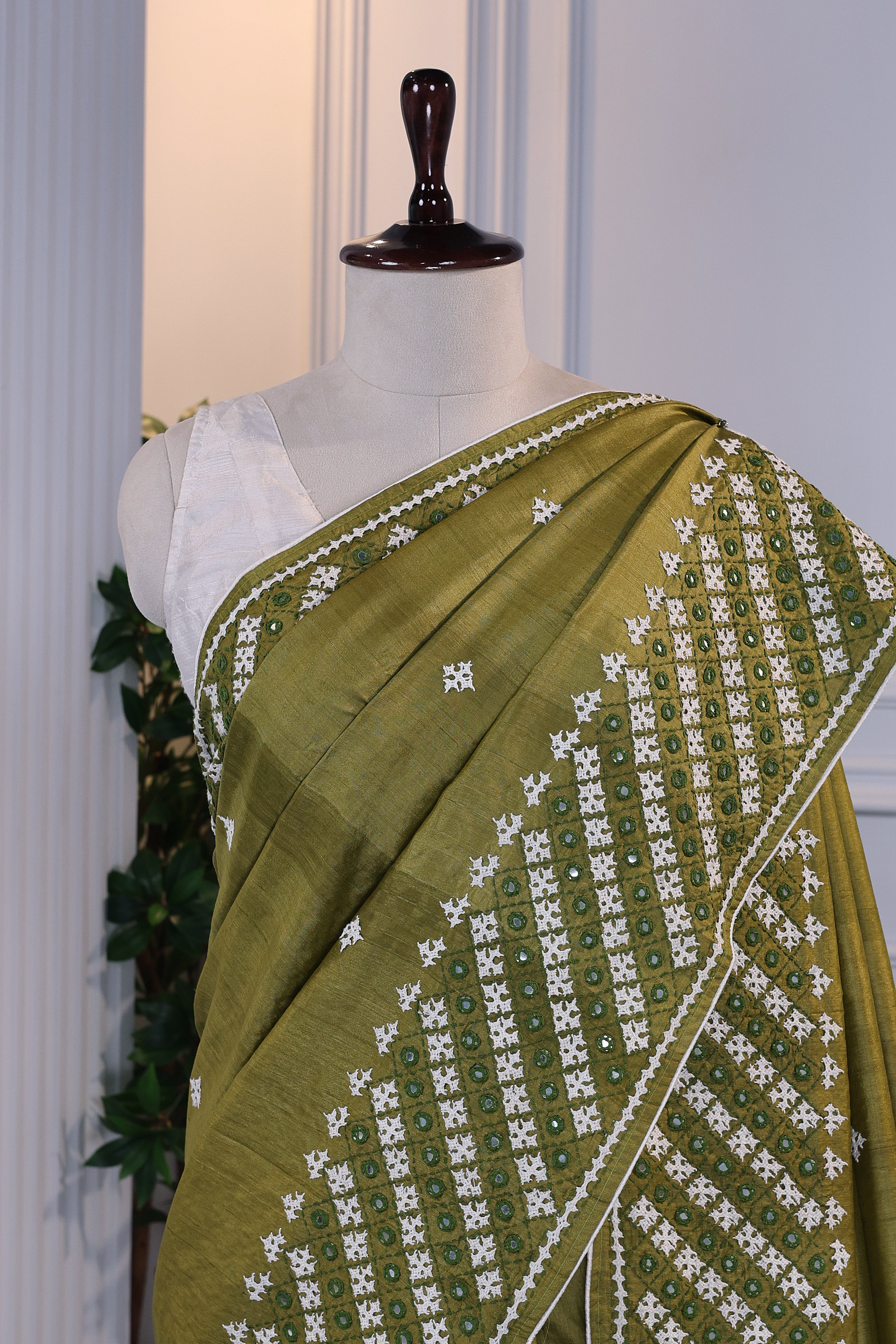 Tussar Hand Gujarati