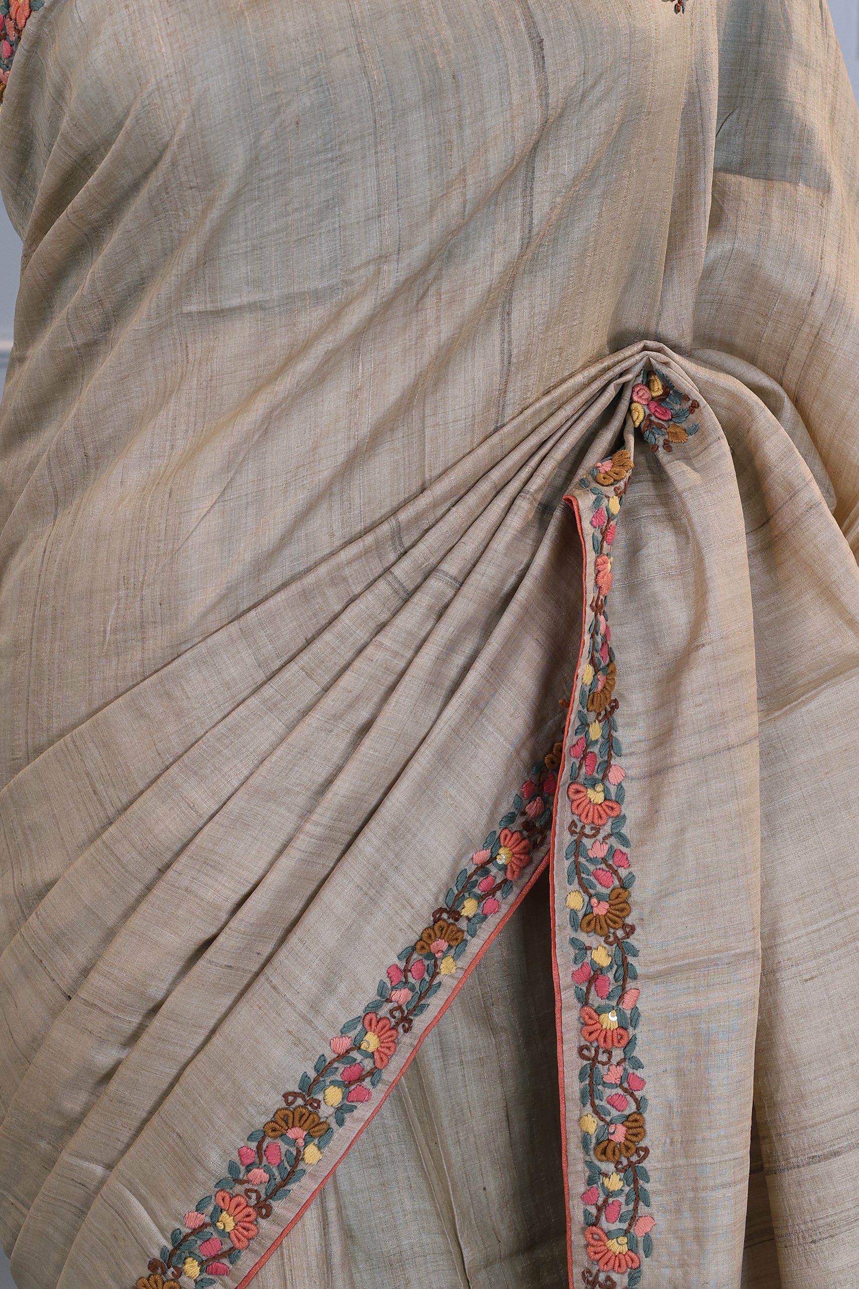 Tussar Hand Boolean Stitch