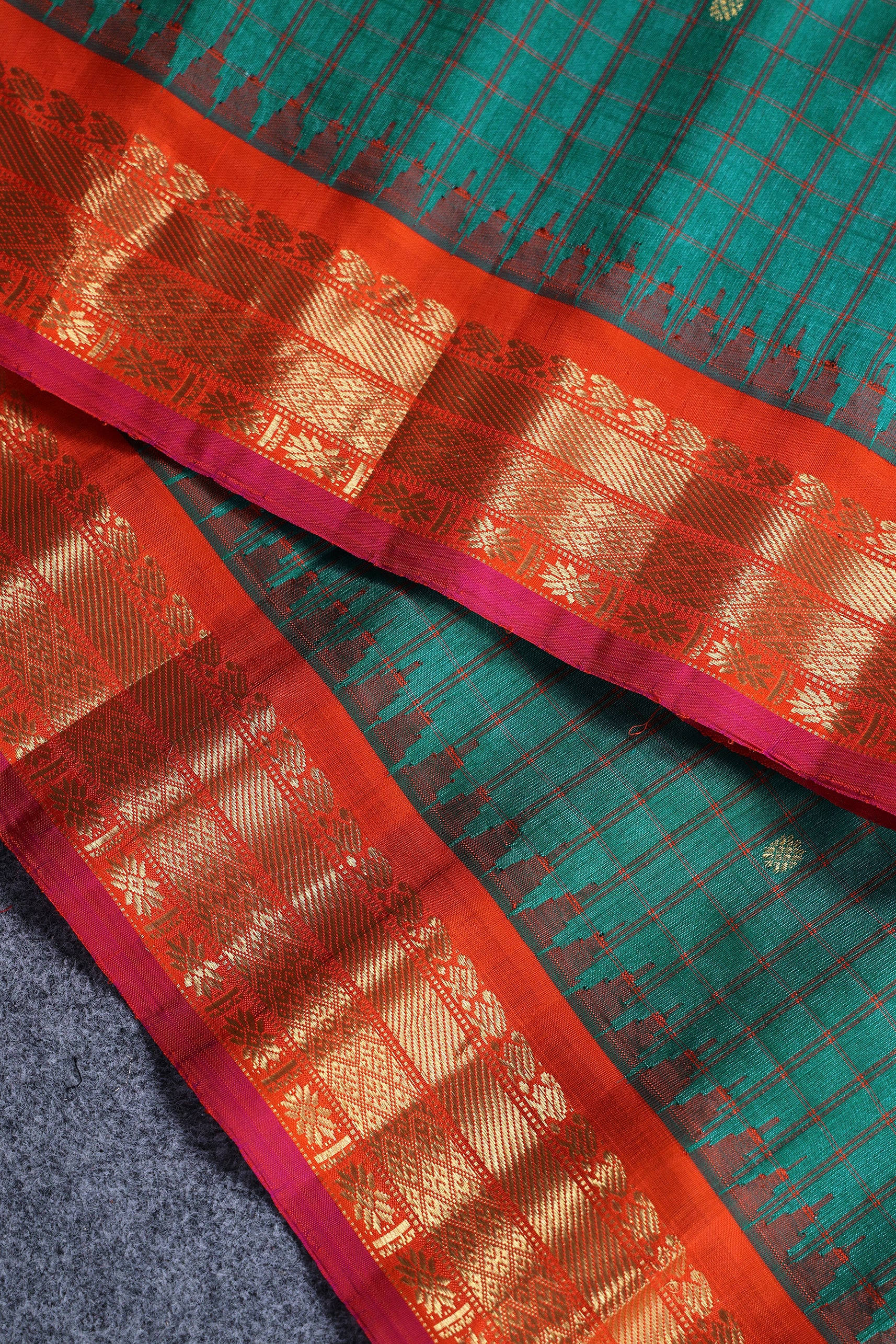 Tussar Gadwal