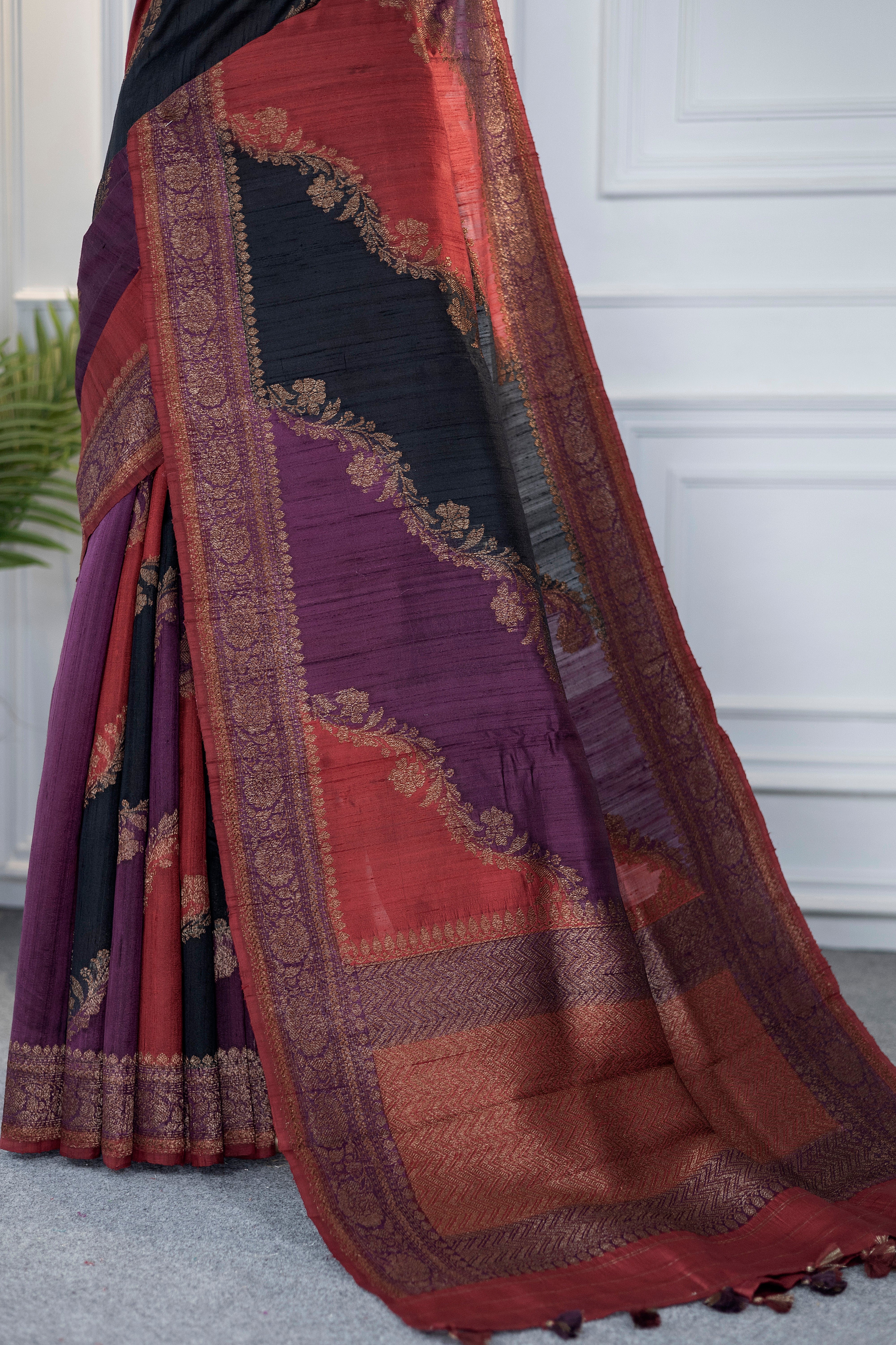 Rangkat Raw Silk Banarasi