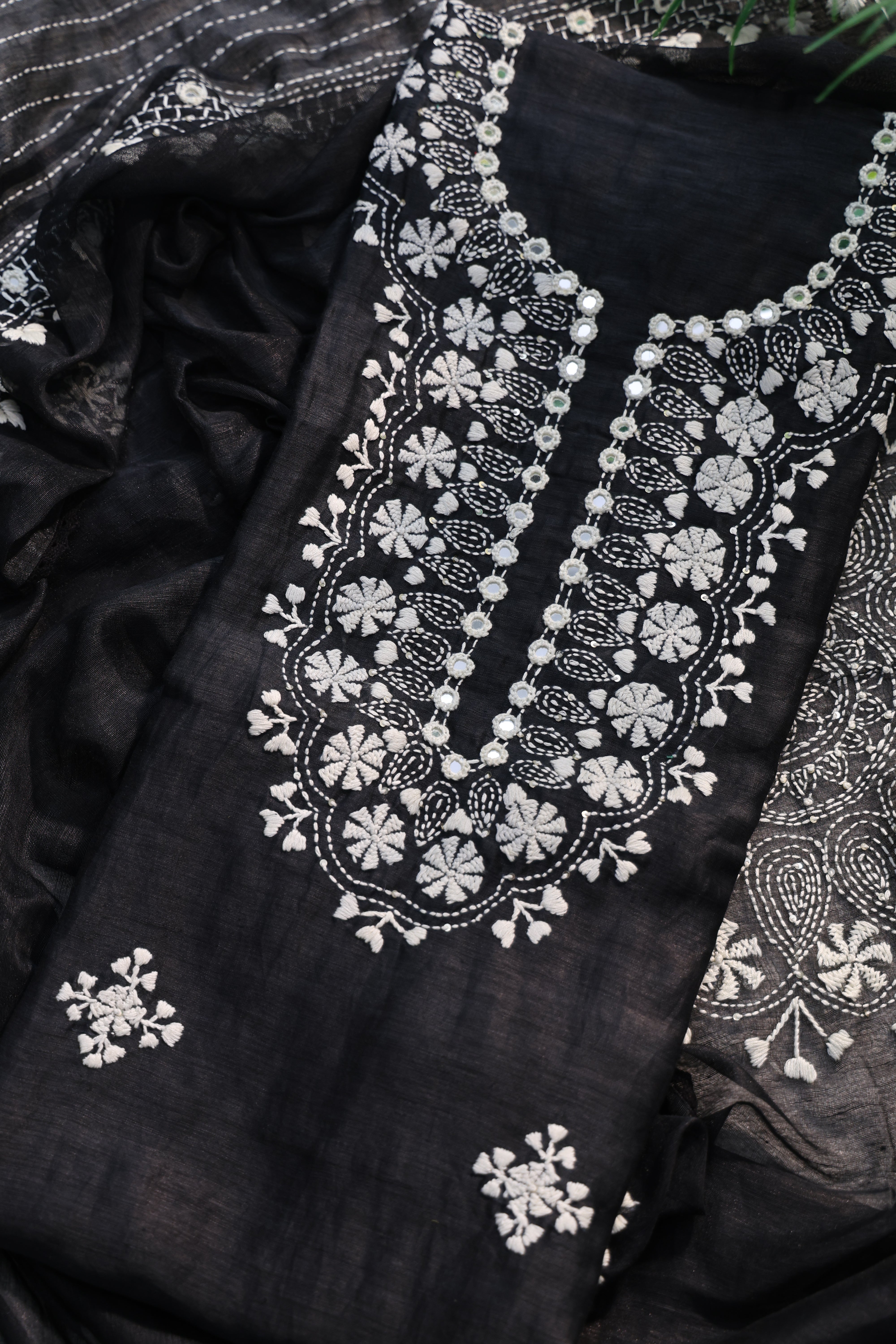 Linen Handwork Suit Piece Black