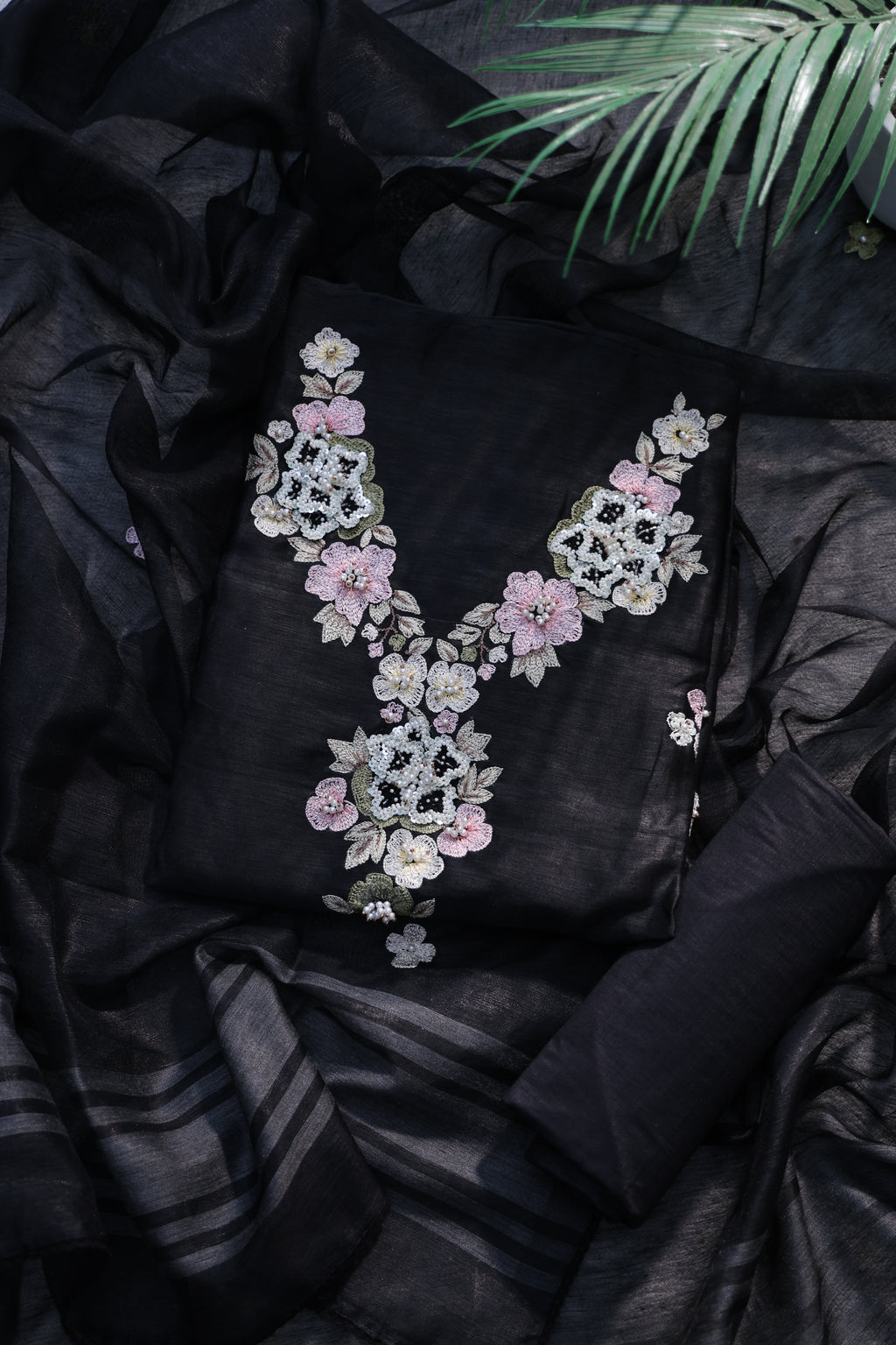 Linen Handwork Suit Piece
