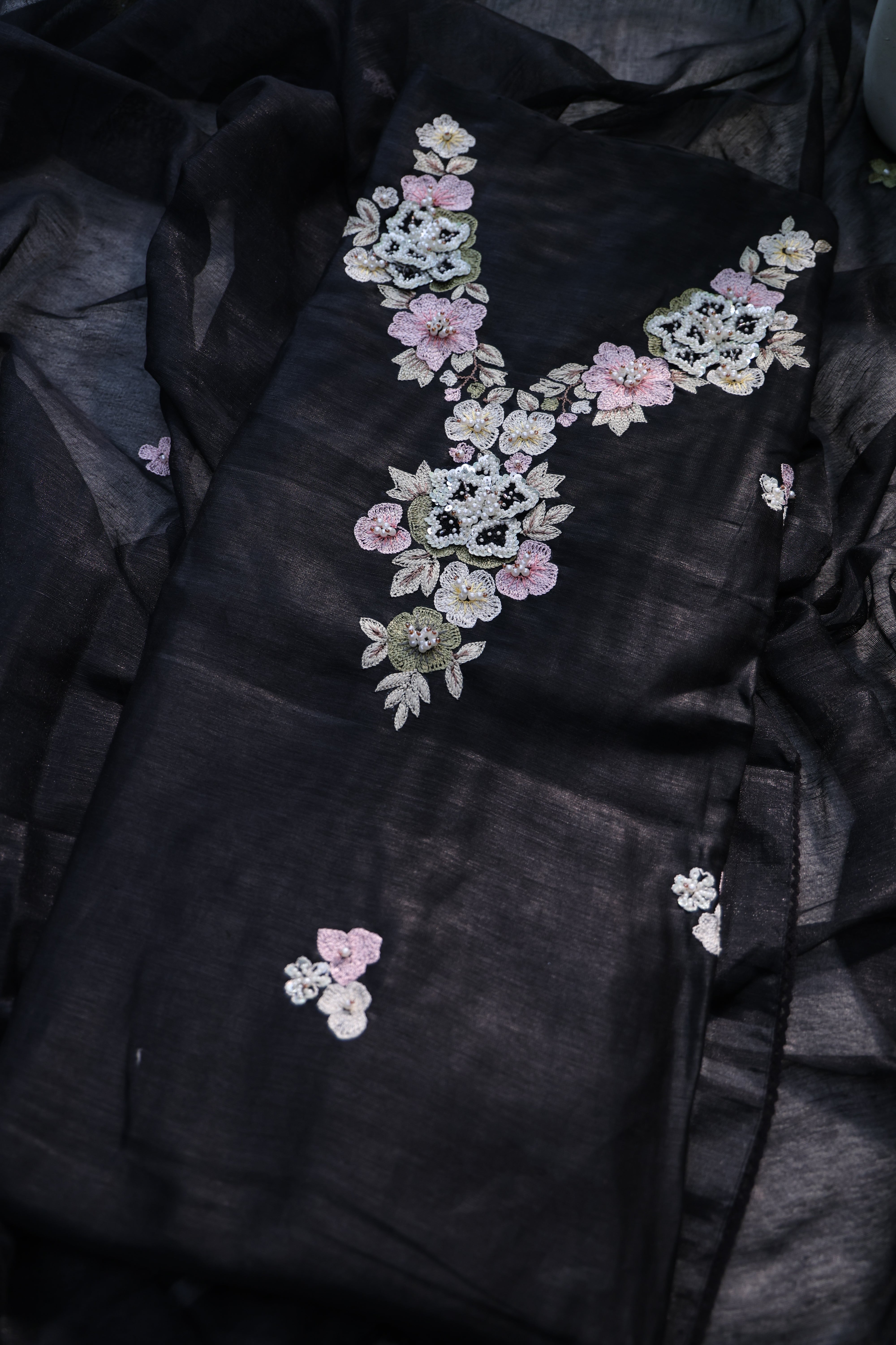 Linen Handwork Suit Piece