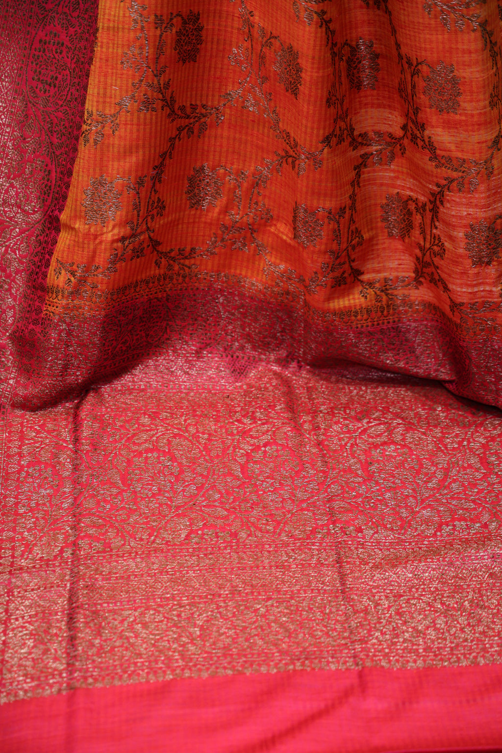 Jaal Dopion Banarasi