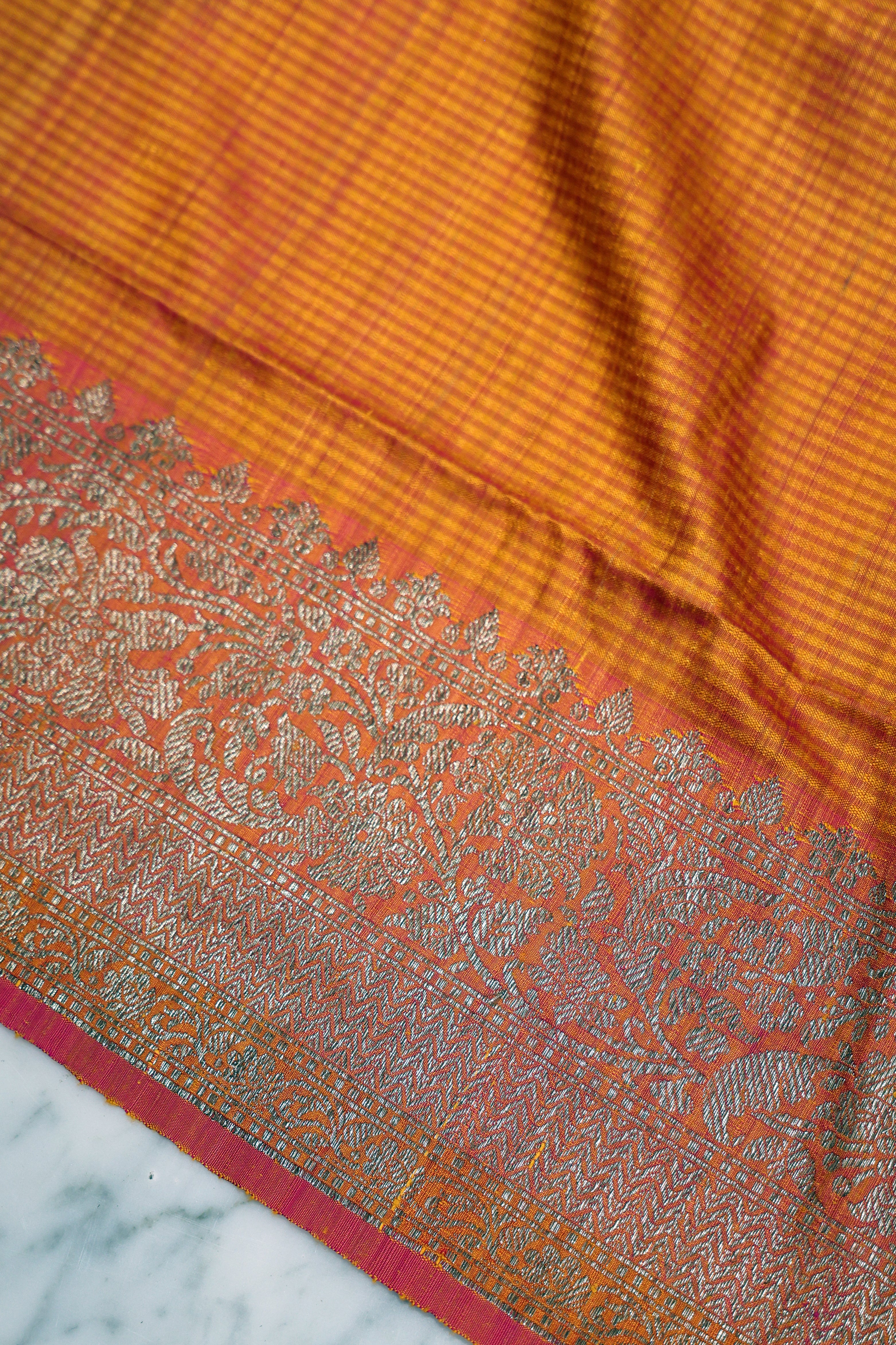 Dopion Banarasi