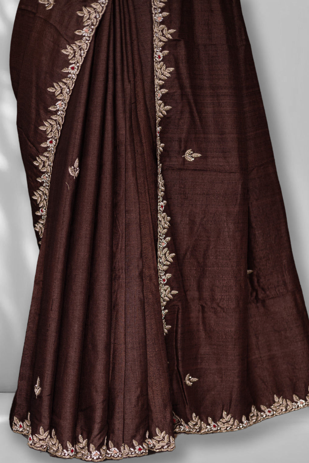 Tussar Zardosi