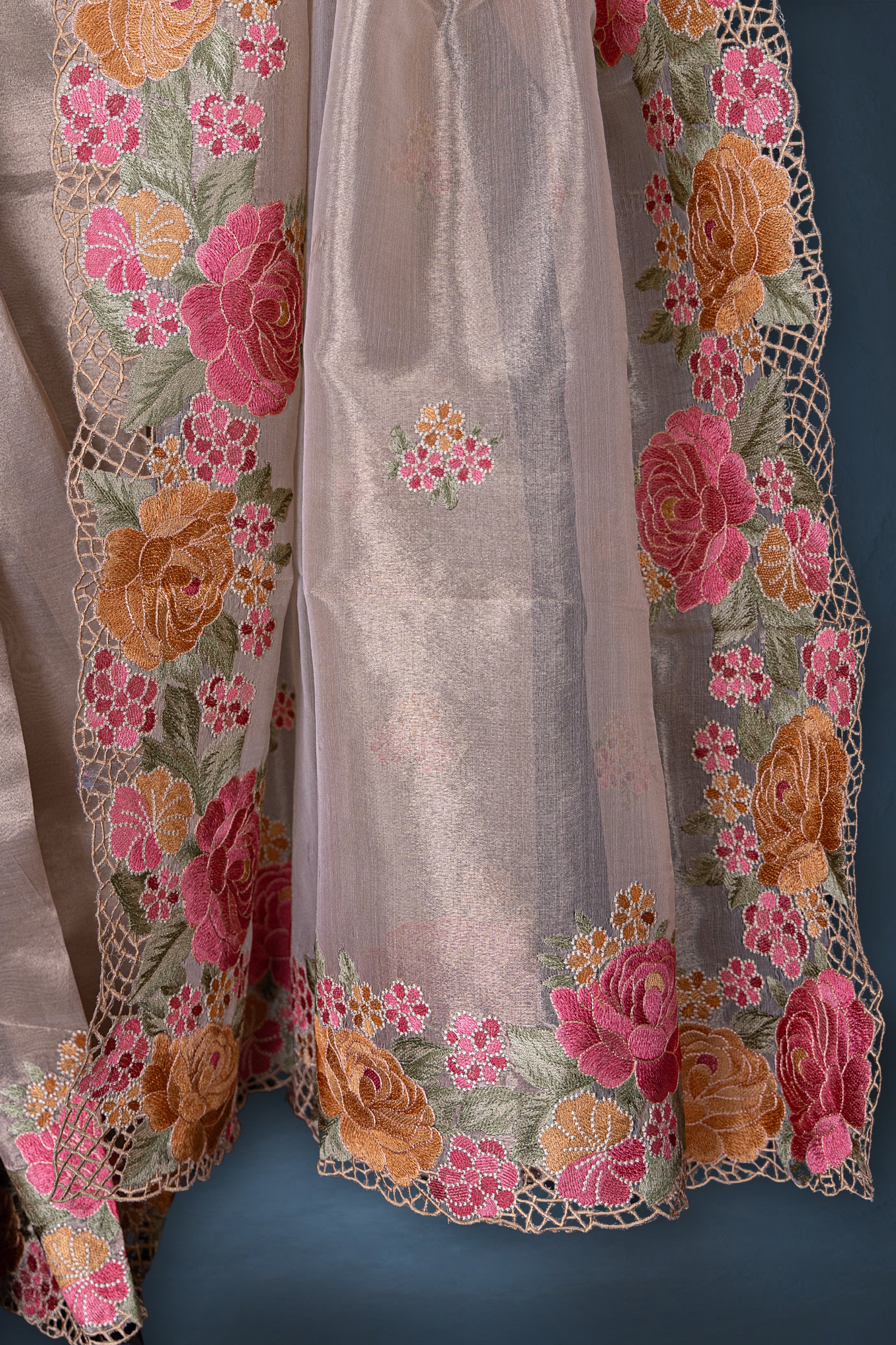 Semi Tissue Cutwork