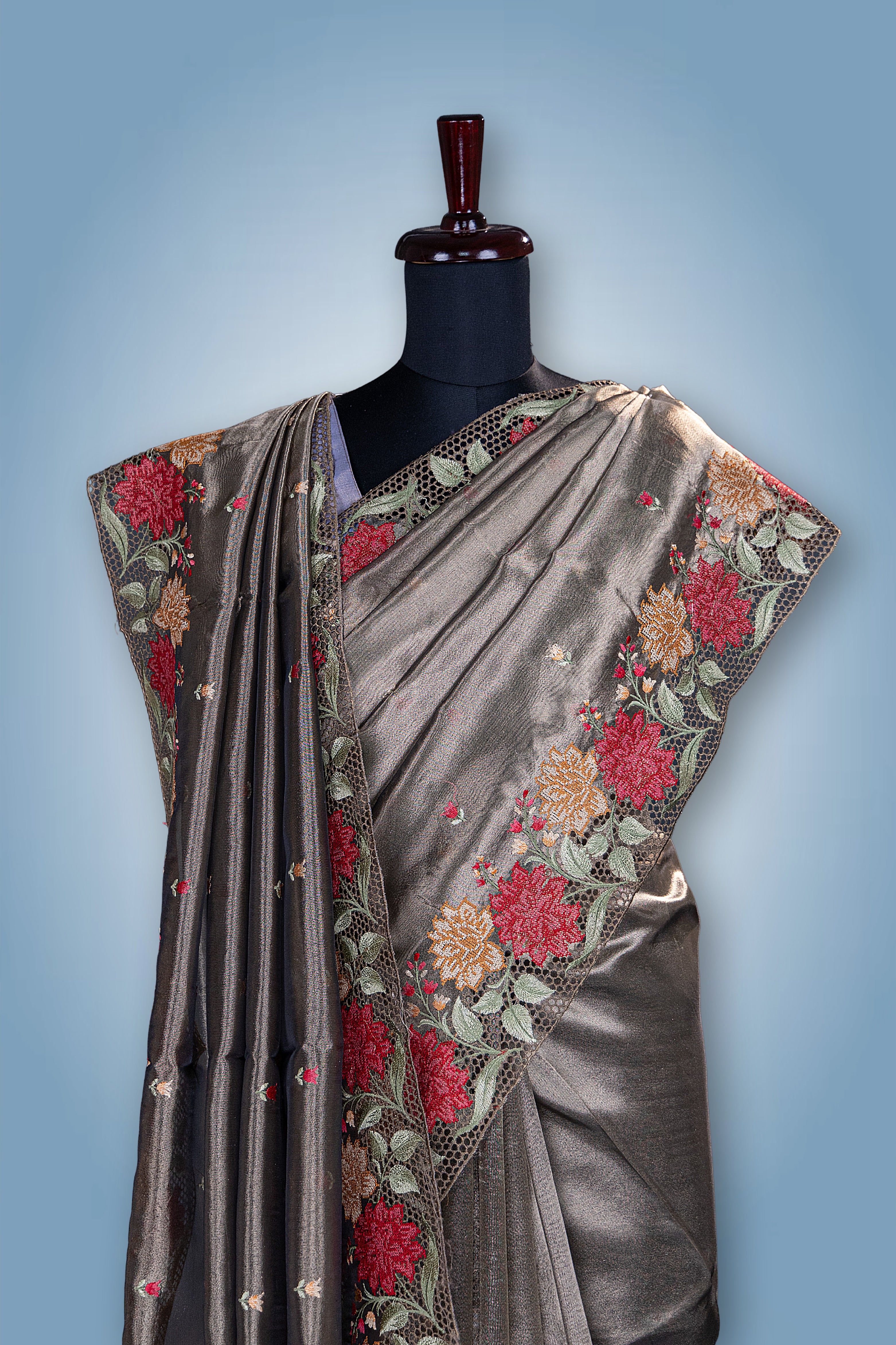 Semi Tissue Cutwork