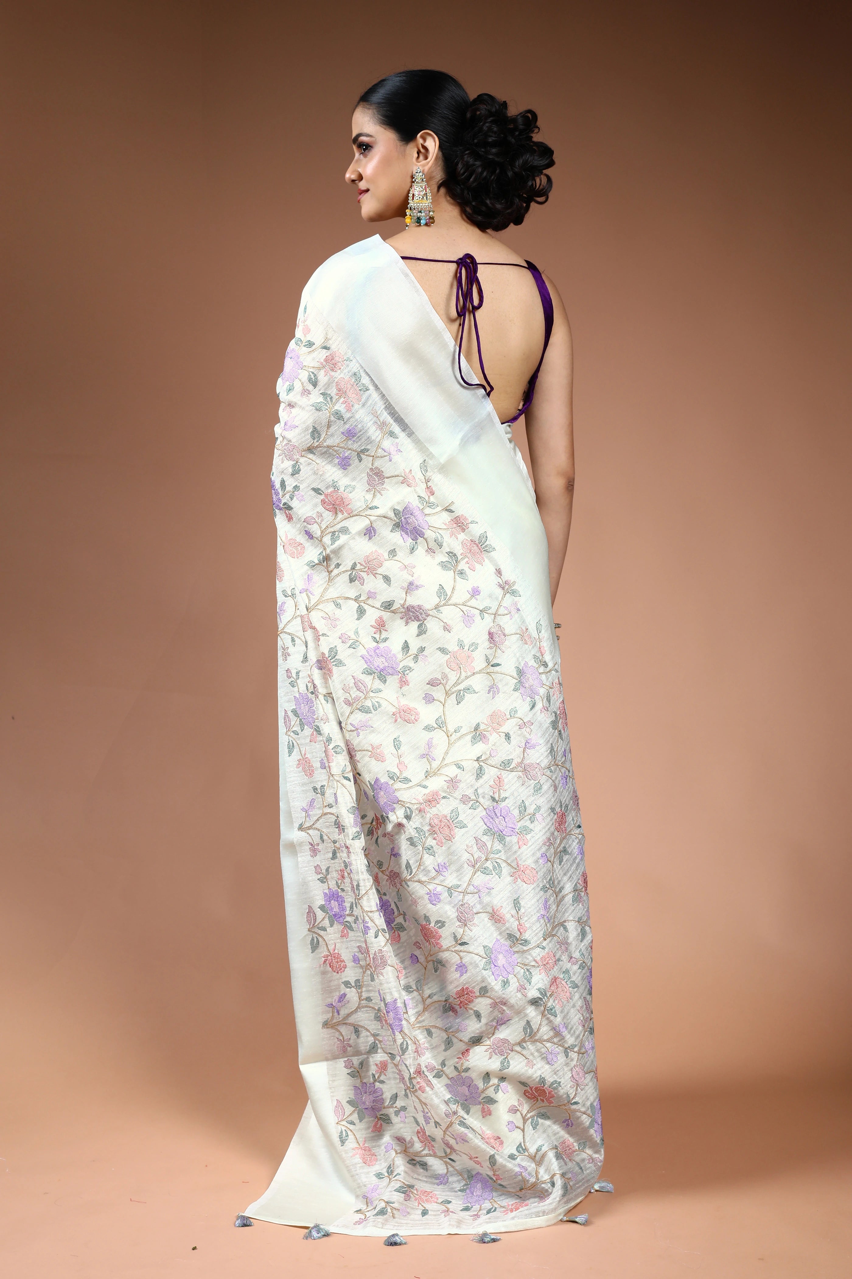 White Semi Raw Silk Saree with Blouse Piece